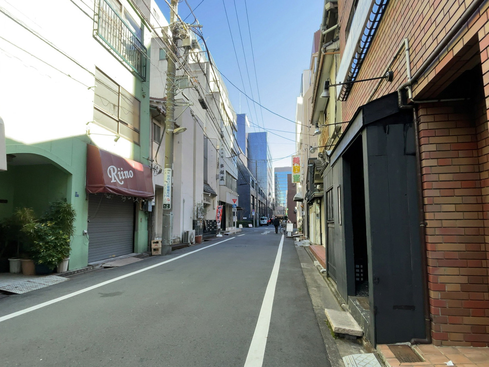 グランズ亀戸前面の通り