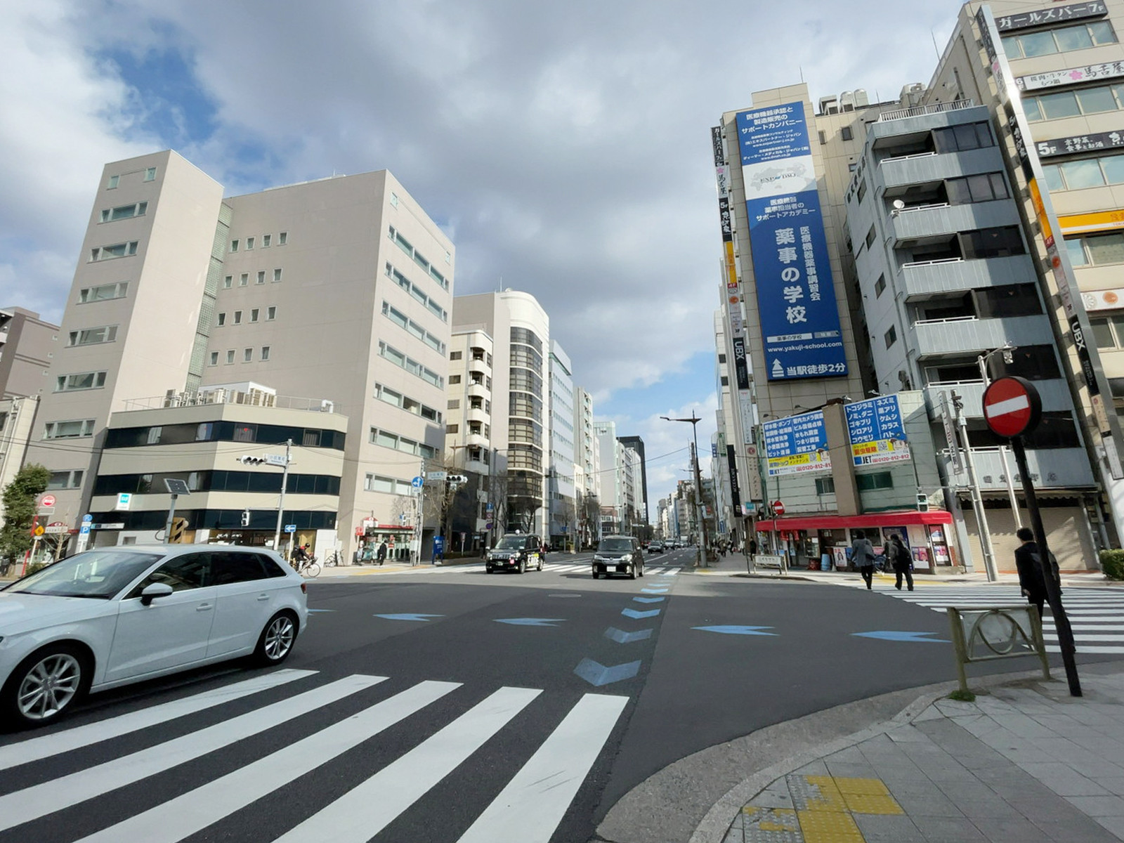 近くの江戸通り