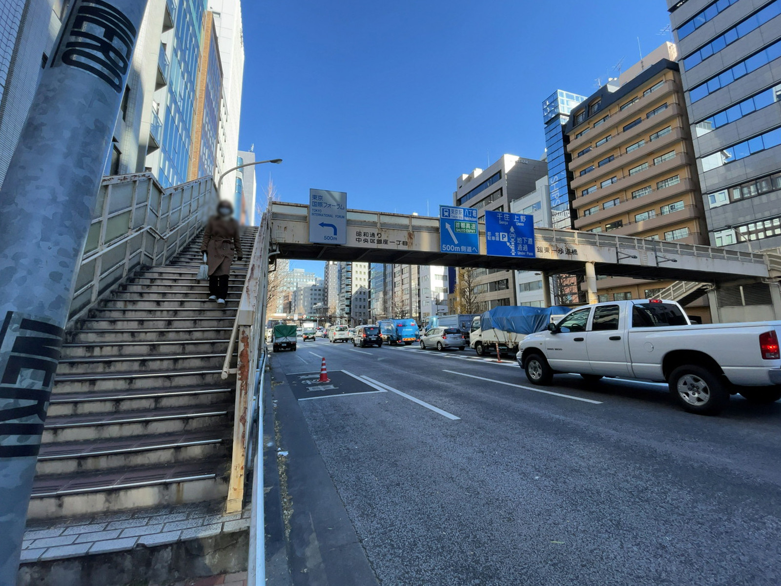 銀座和田ビル前面の通り