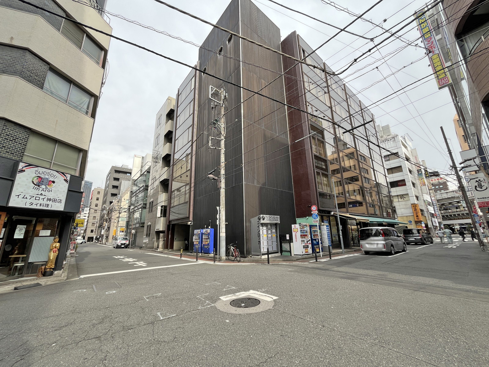 日立神田ビル前面通り