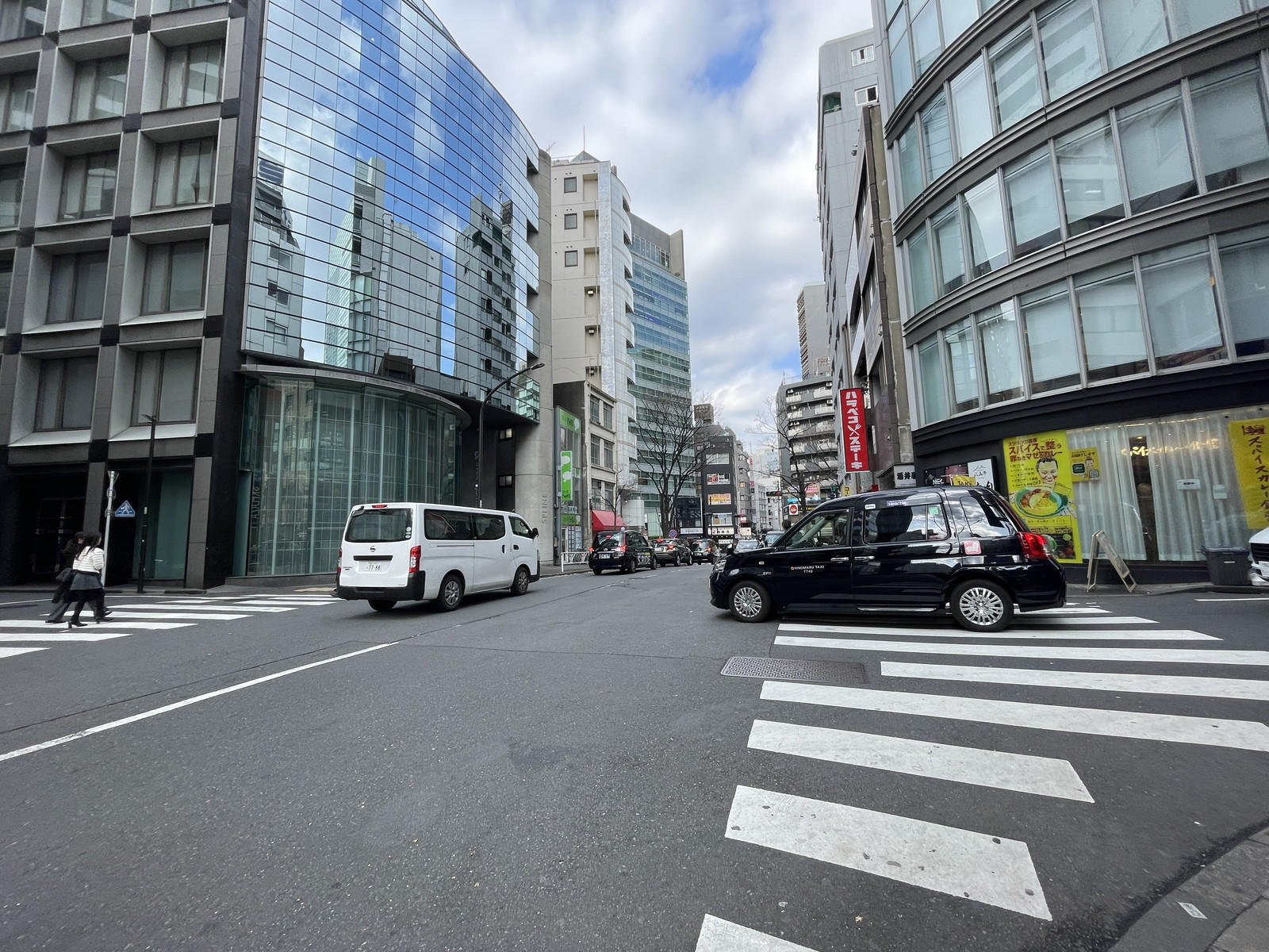 VORT渋谷道玄坂前面の通り