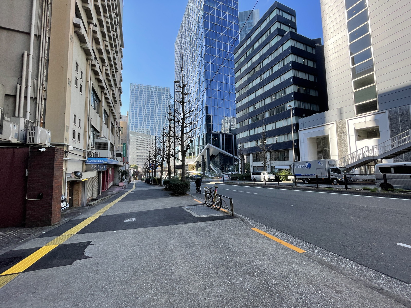 宮益坂プレイス渋谷前面の通り