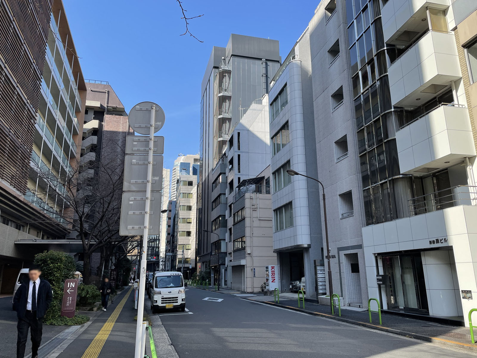 TRCビル前面の通り