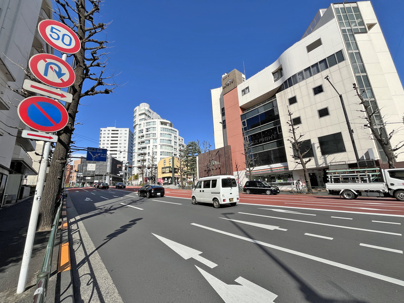 代官山Za House前面の旧山手通り