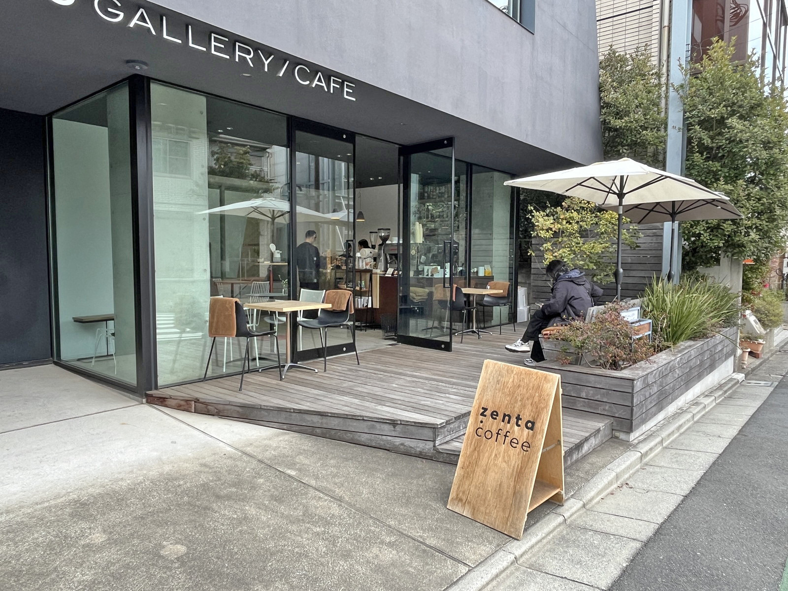 同じ並びのzenta coffee 代官山