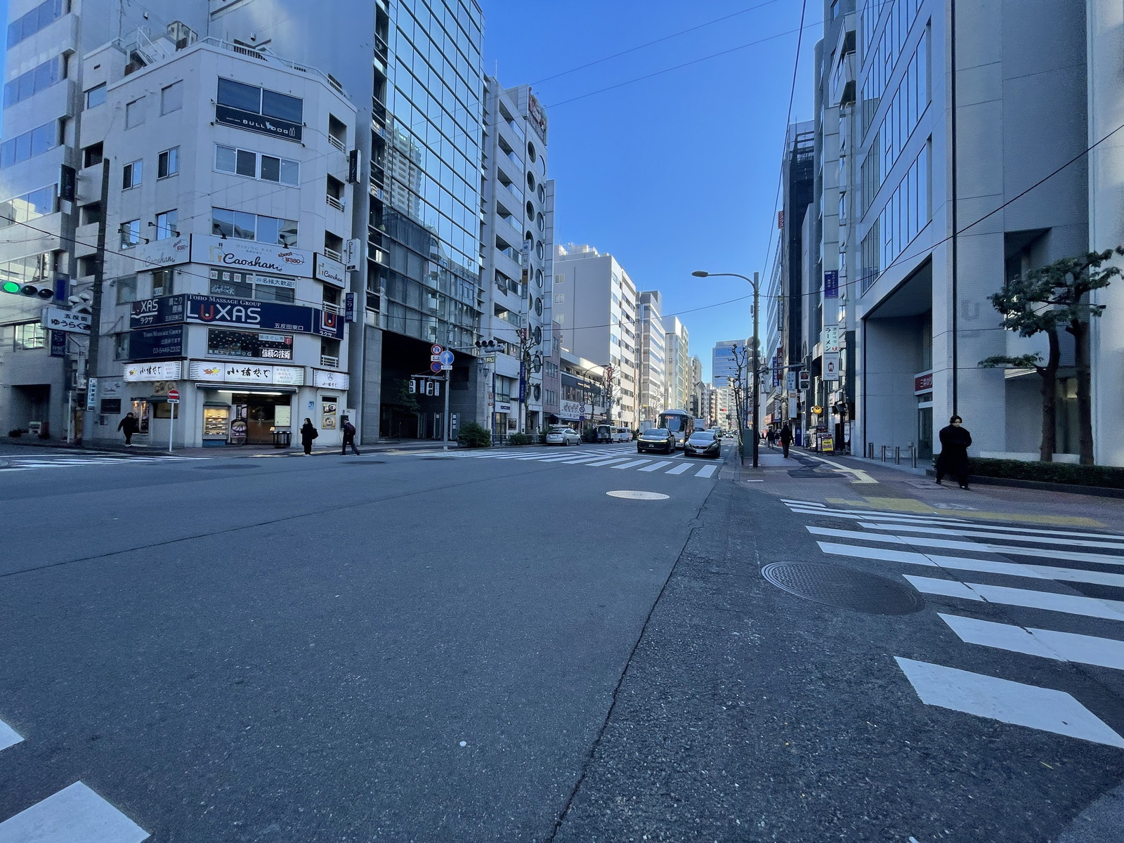 ウィスタリア東五反田ビル前面の通り