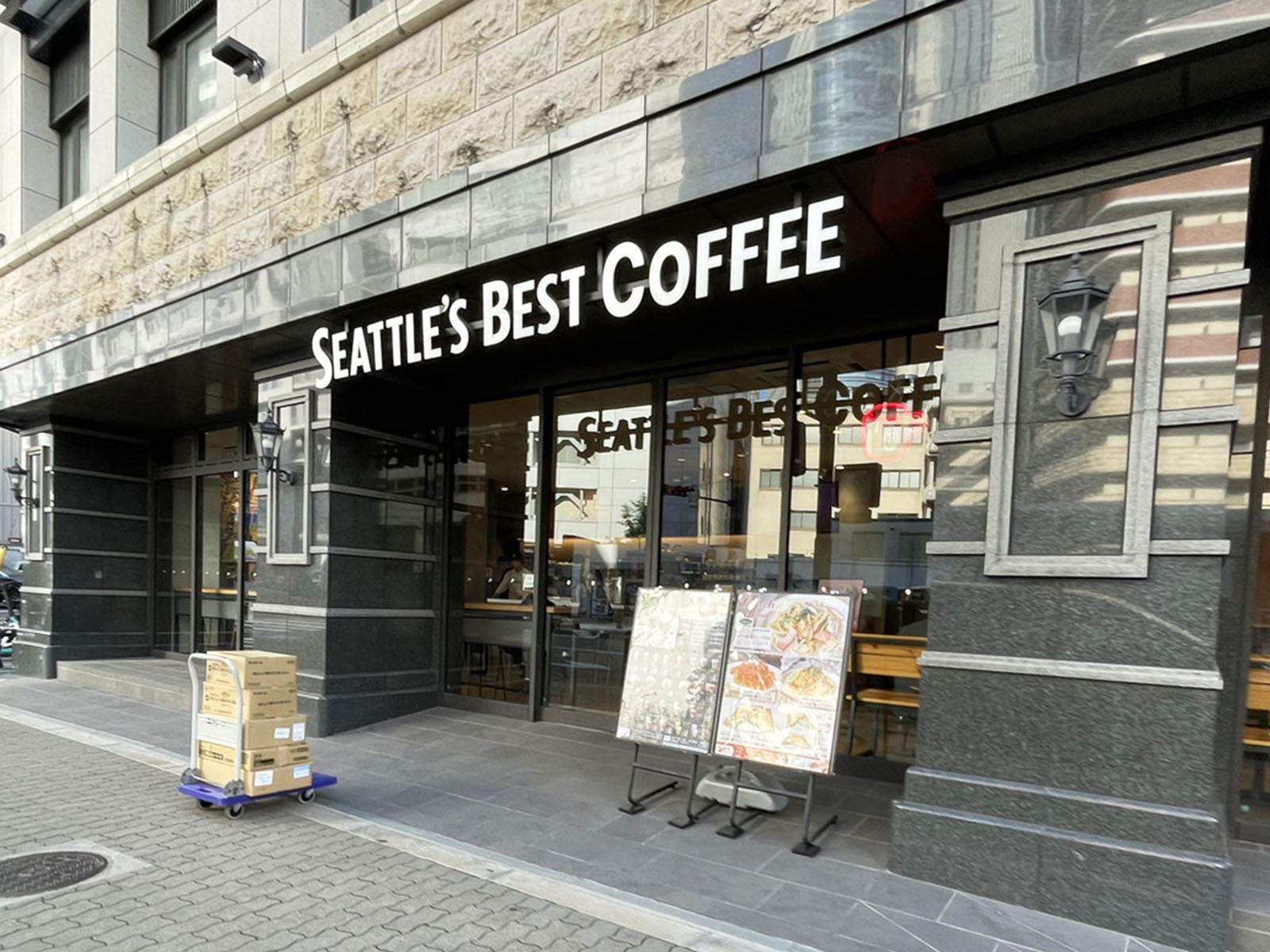 徒歩3分のシアトルズベストコーヒー 肥後橋ウェリナホテル店