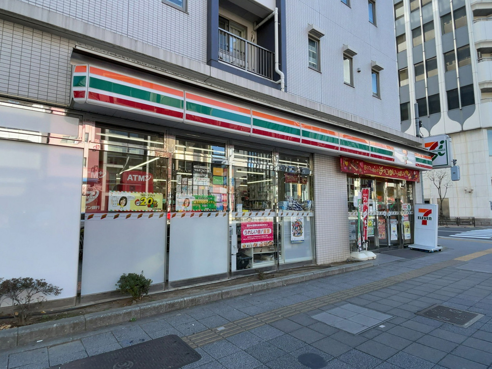 徒歩3分のセブンイレブン 台東柳橋2丁目店