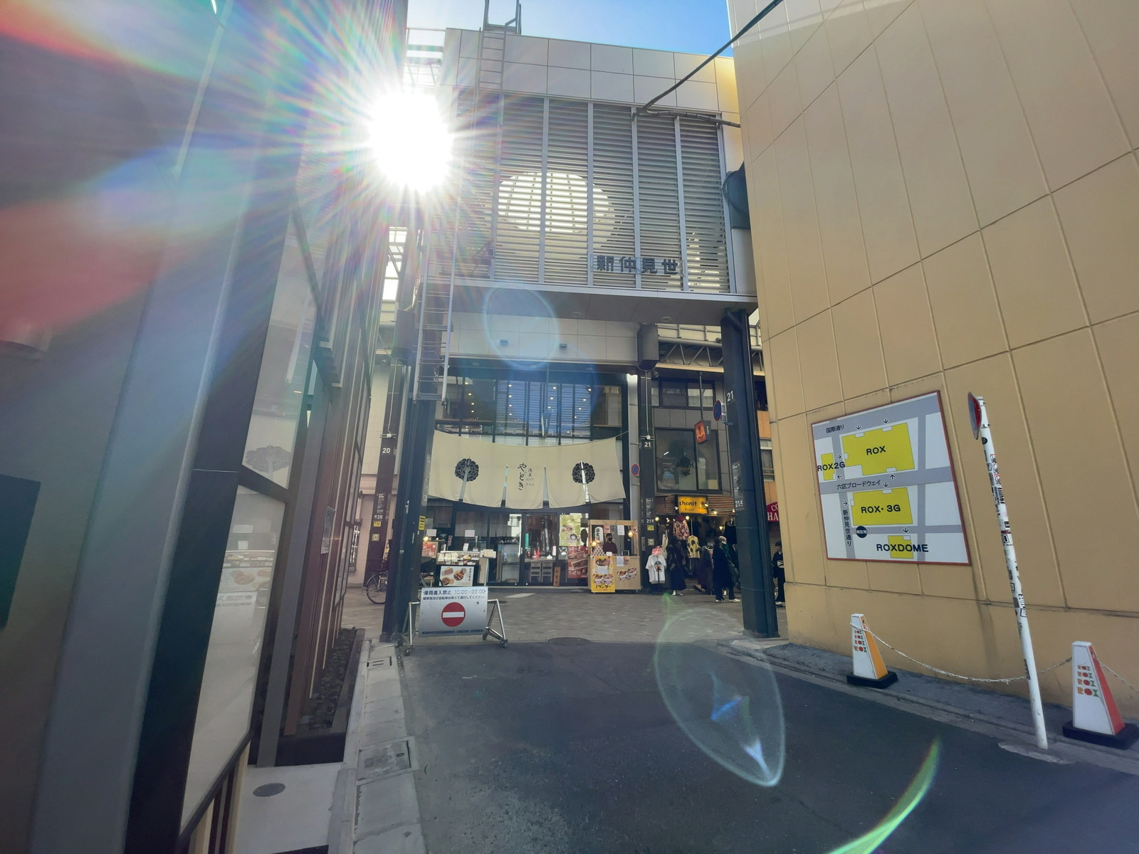浅草トーセイビル前面の通り