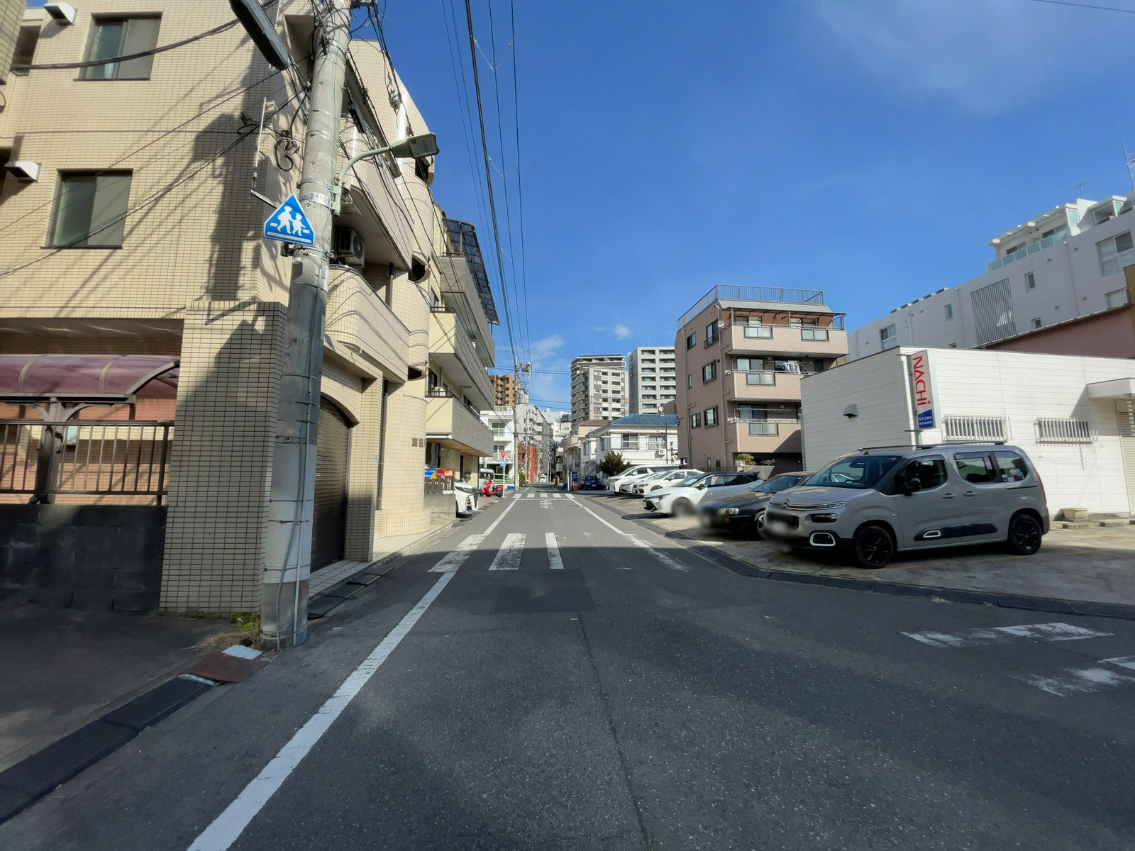 蒲田4丁目ビル前面の通り