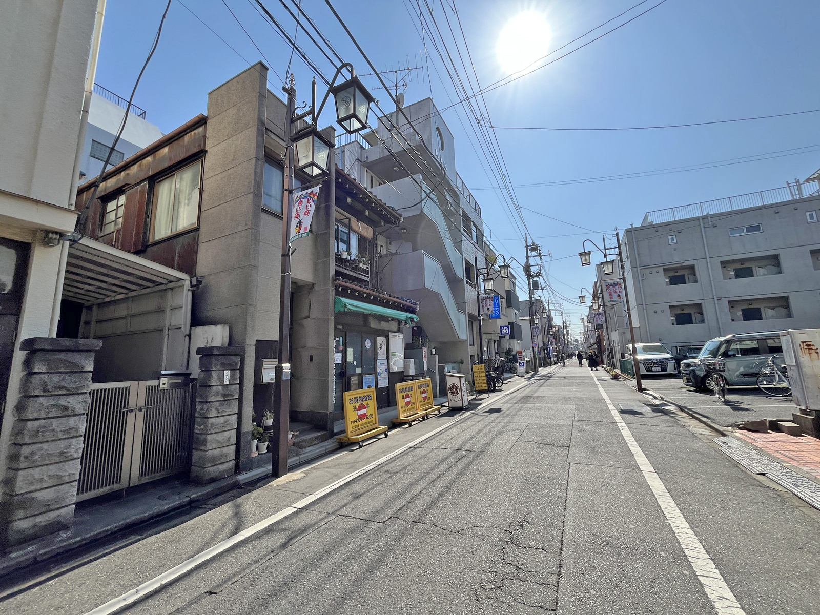 梅ヶ丘プラザ前面通り