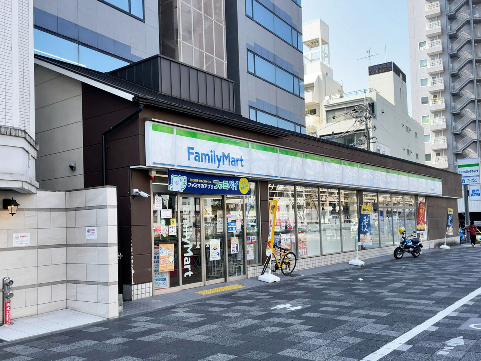 近くのファミリーマート 御池西洞院店
