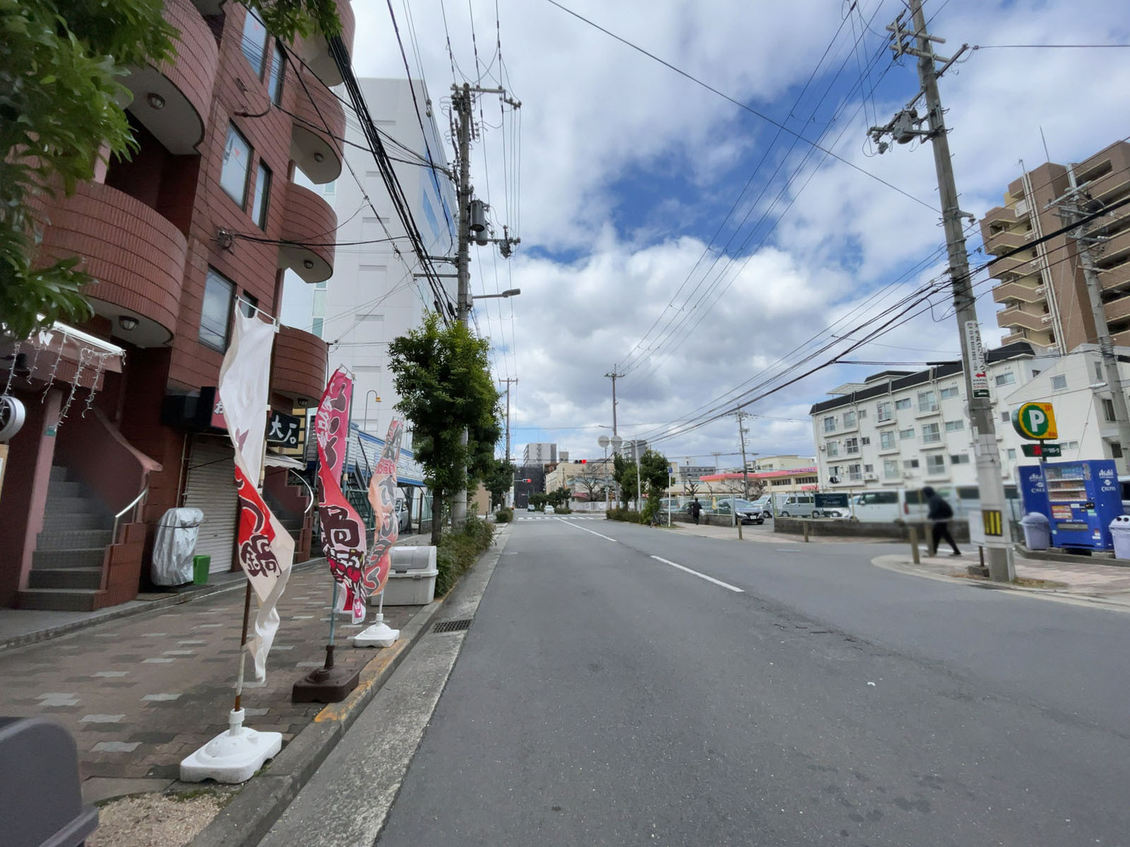 北白石ビル東館前面の通り