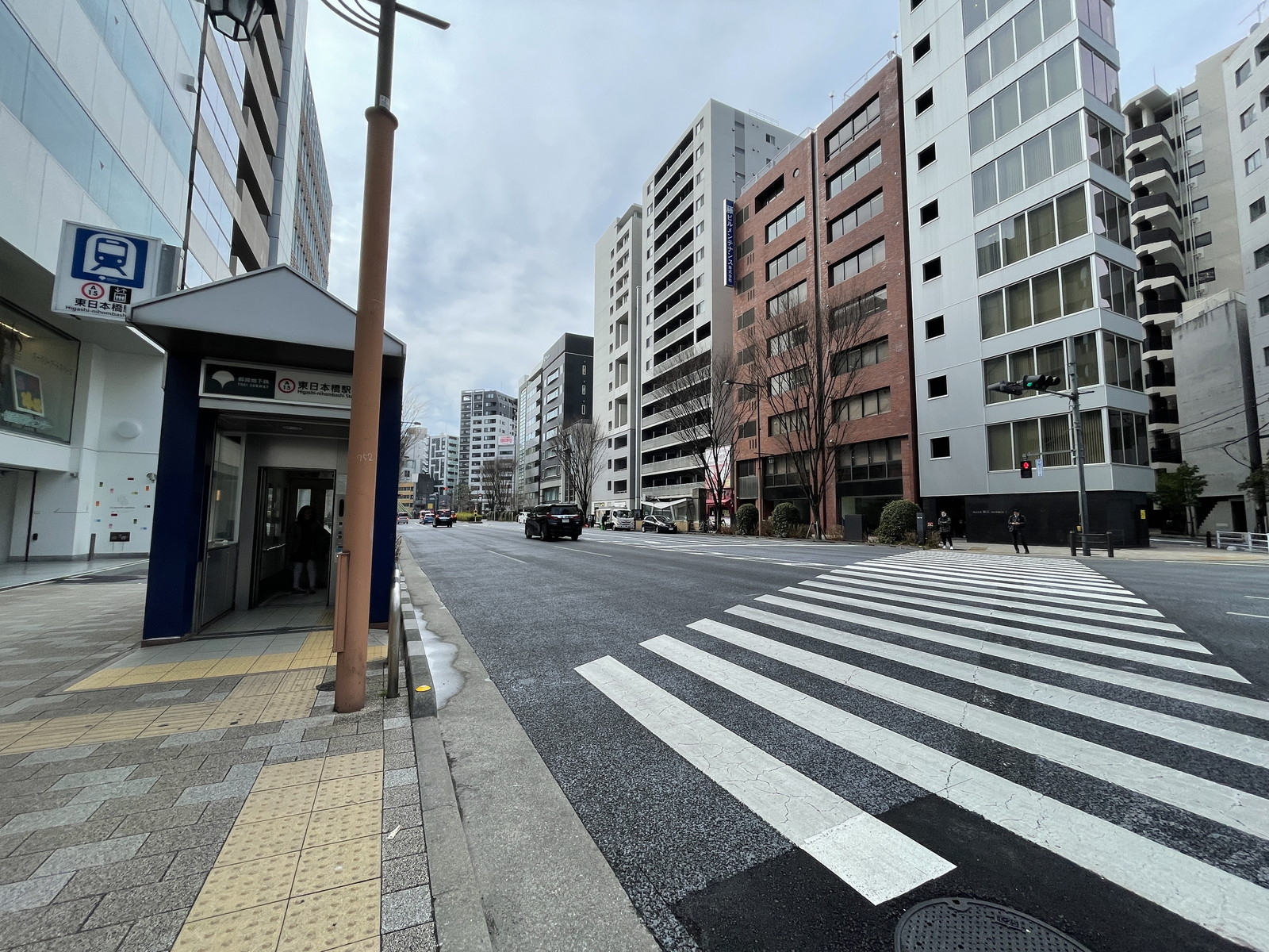 CTビル前面の通り