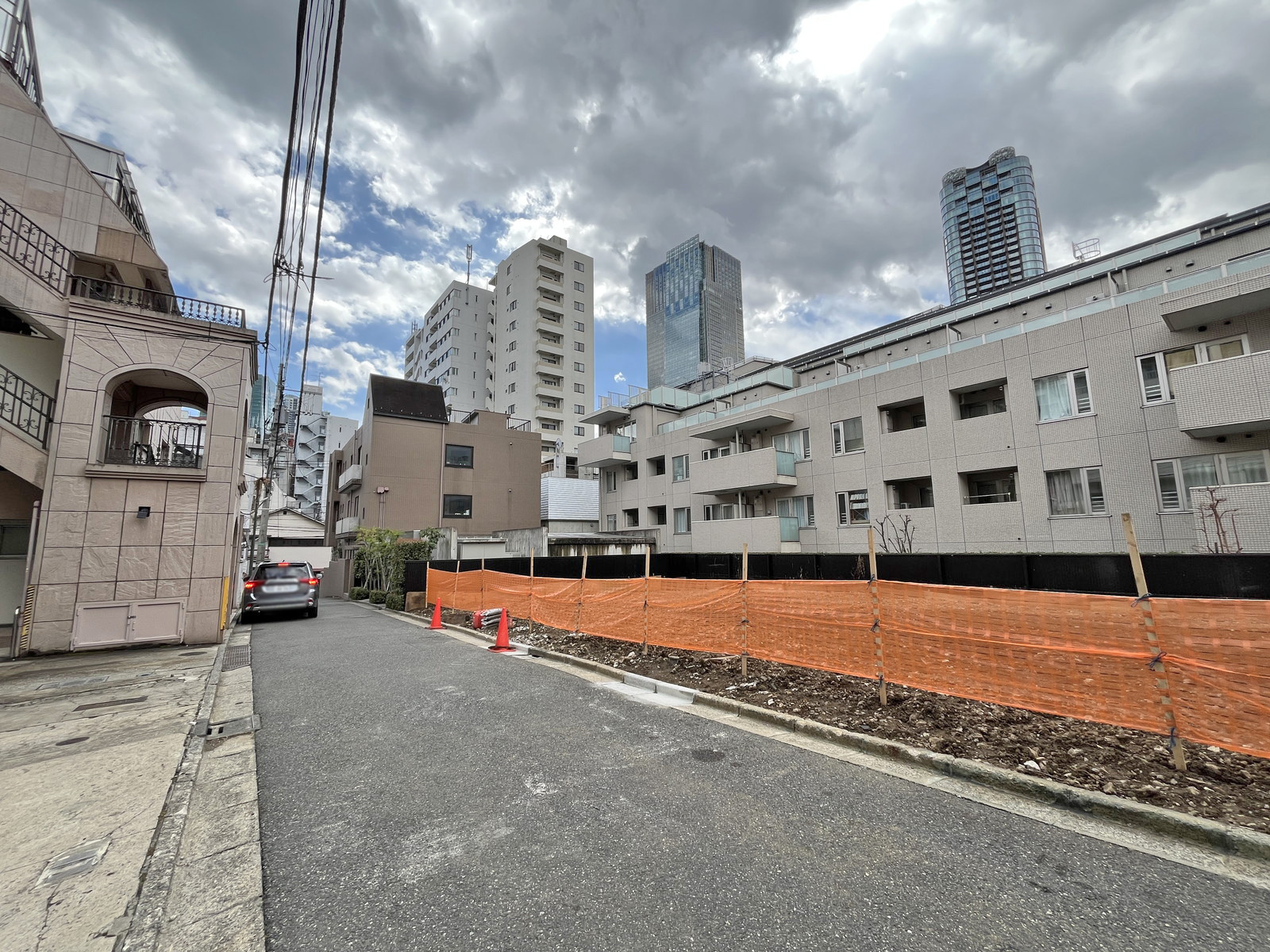 roji赤坂前面通り