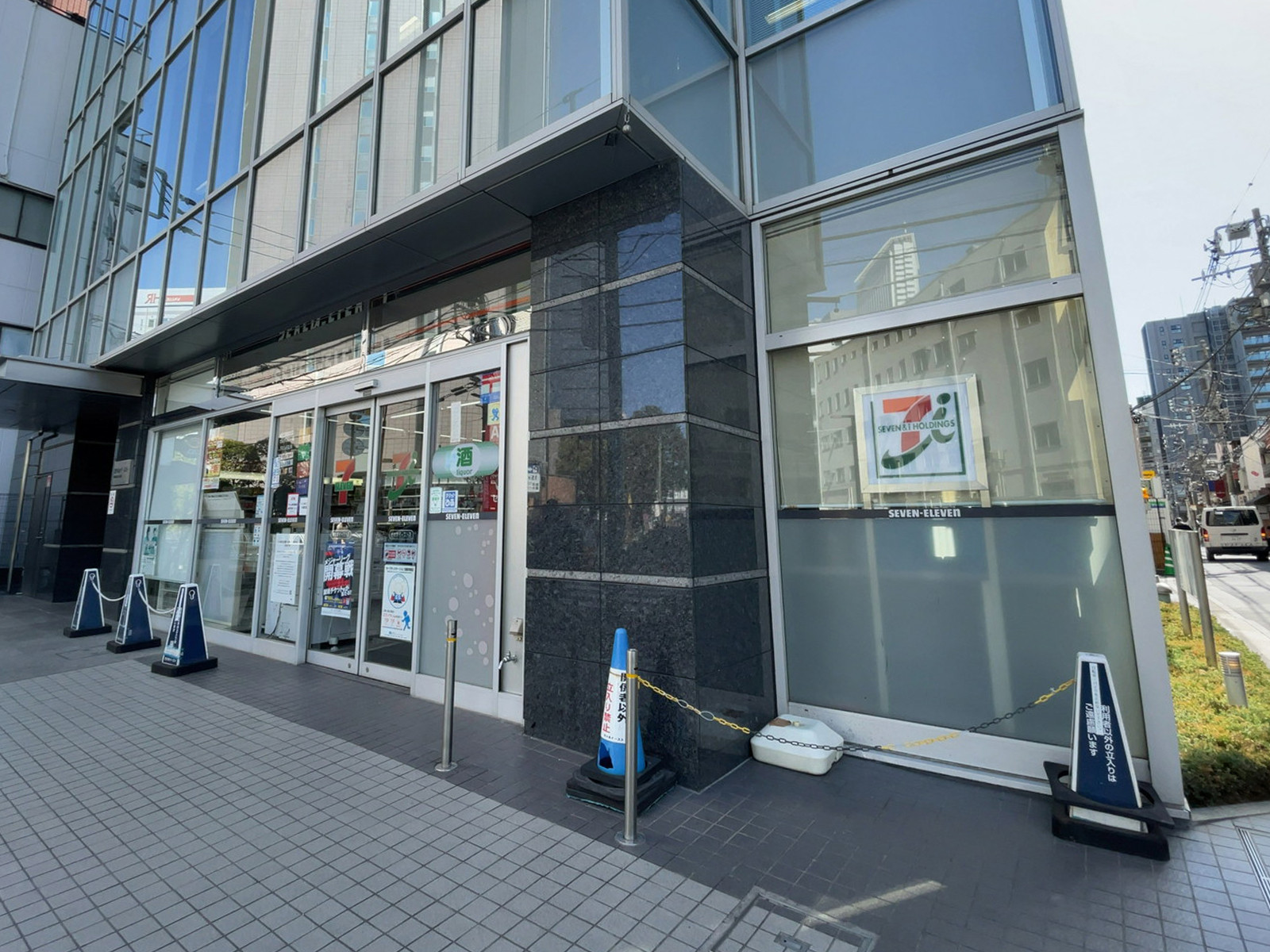 徒歩2分のセブン-イレブン 代々木イースト店