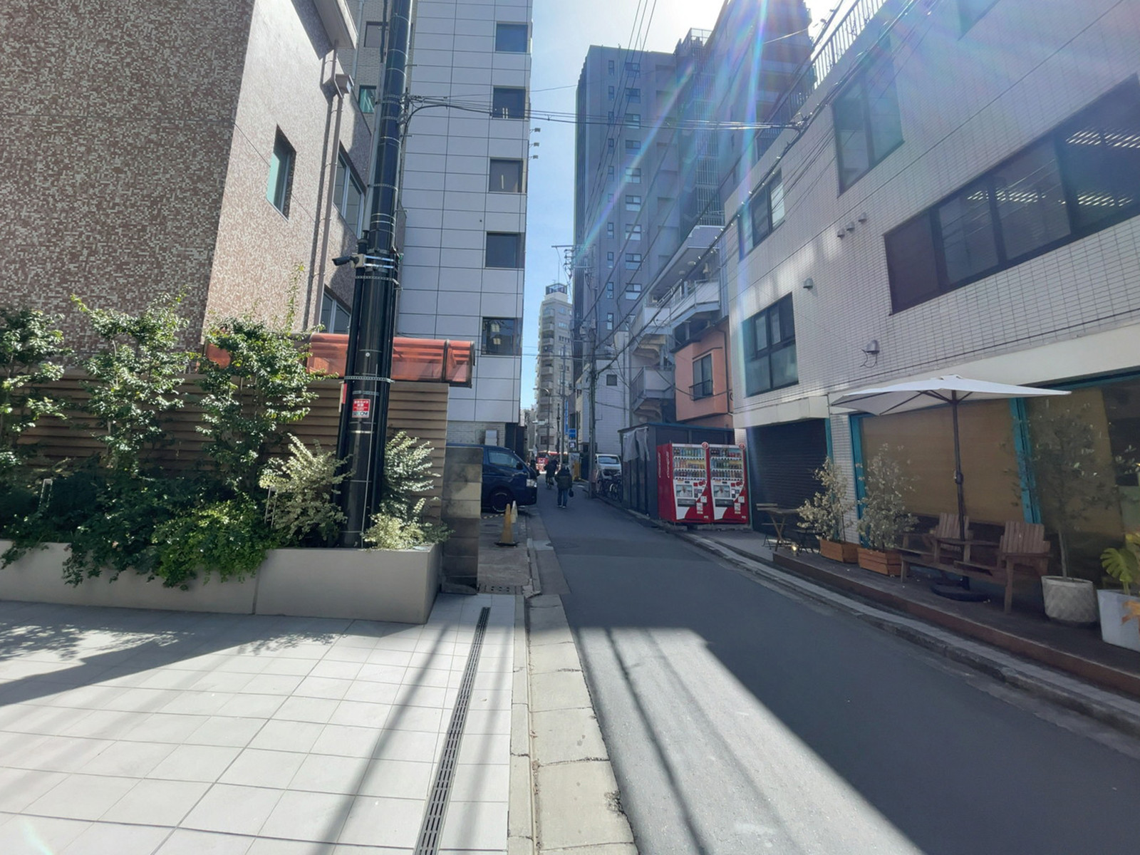 S-FRONT YOYOGI前面の通り