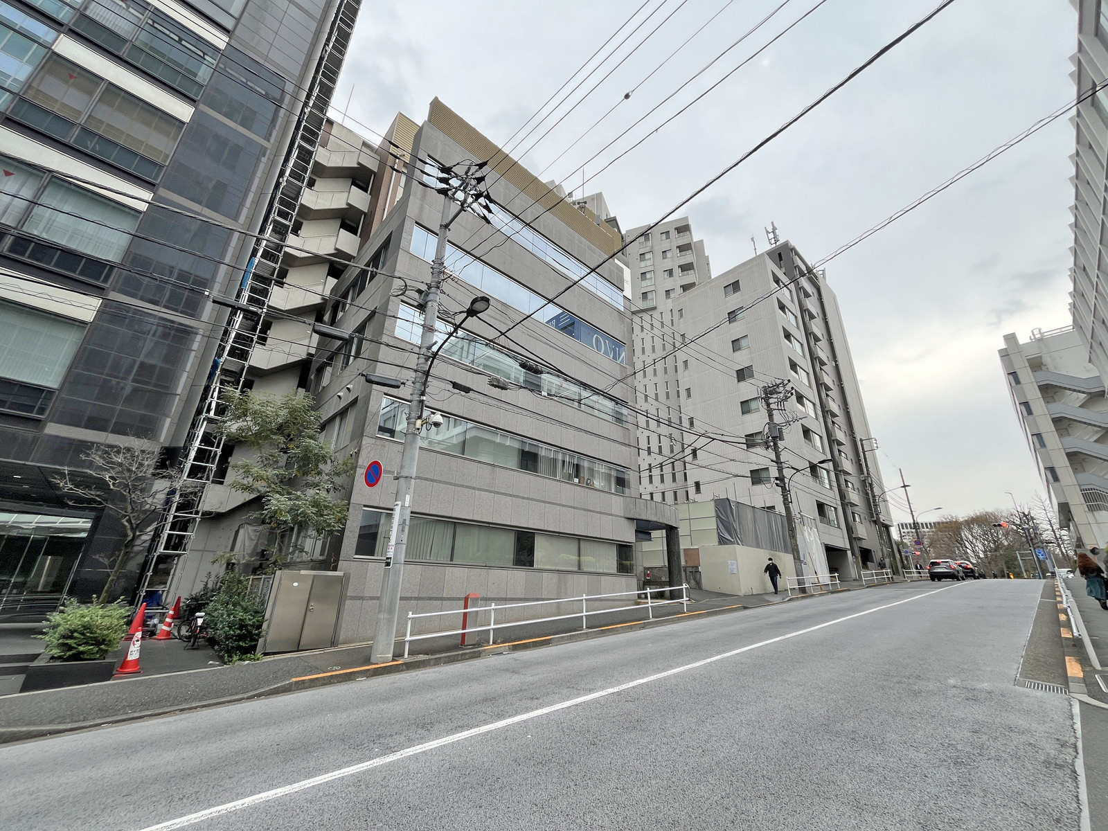市ヶ谷キャナルコート前面通り