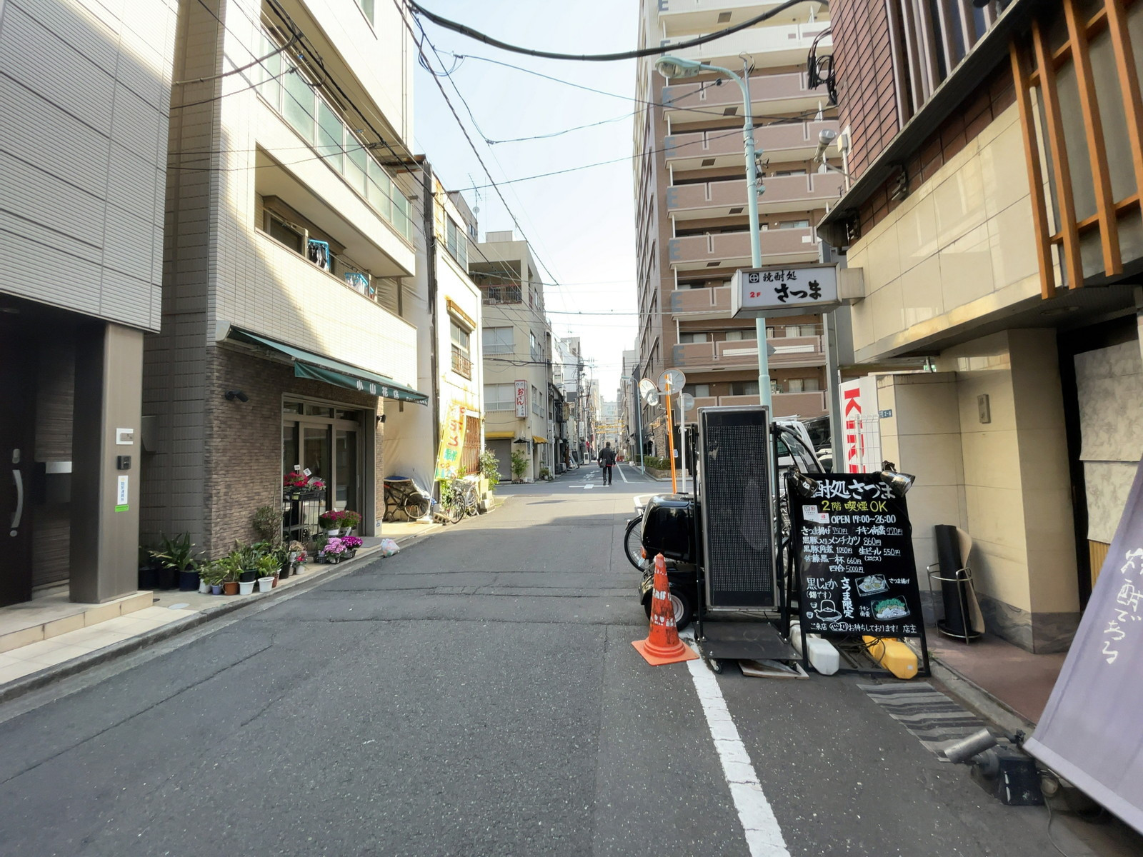 堀口第2ビル前面の通り