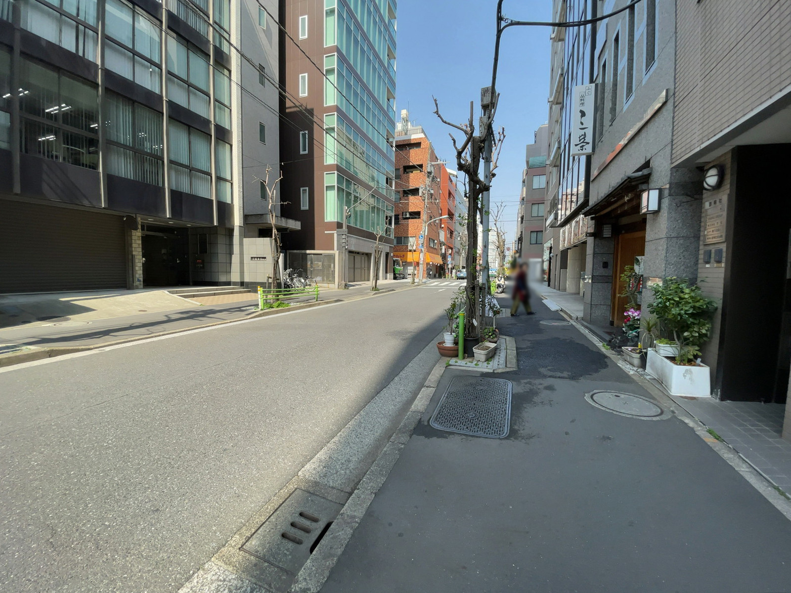 人形町藤和ビル前面の通り