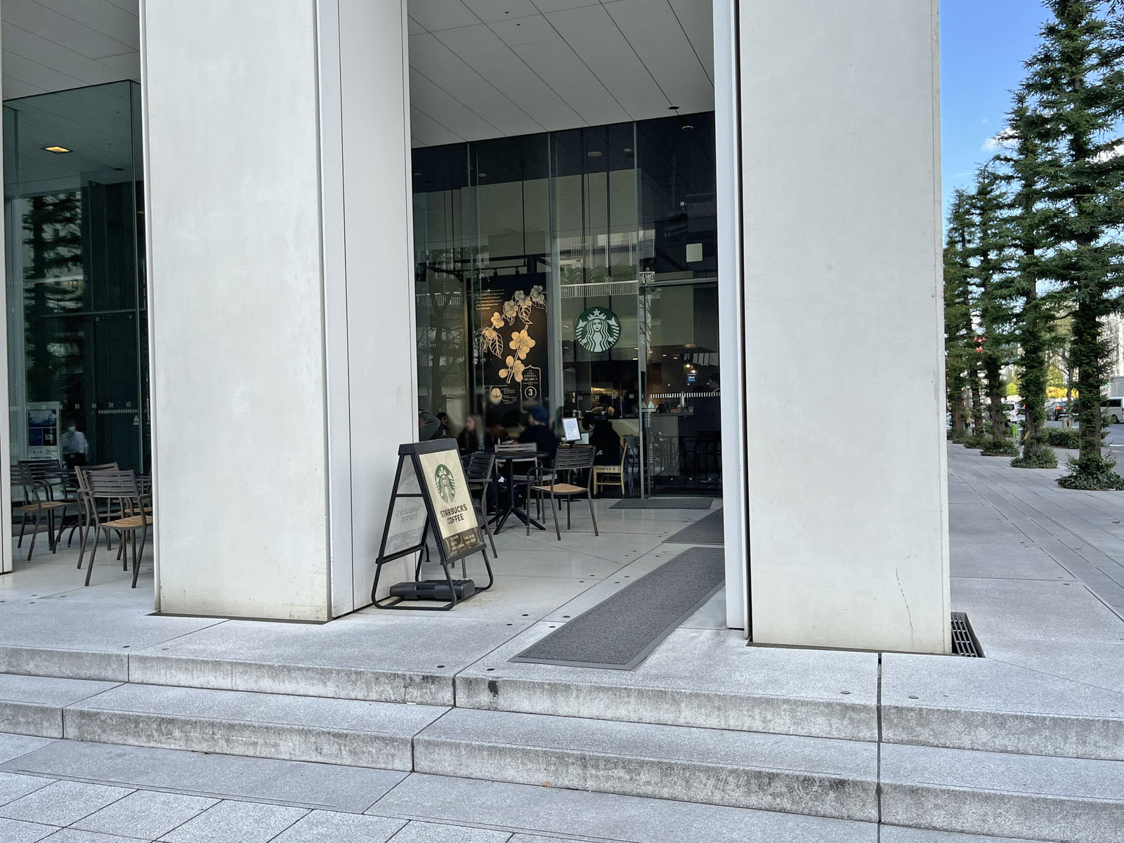 徒歩2分のスターバックスコーヒー 東銀座店