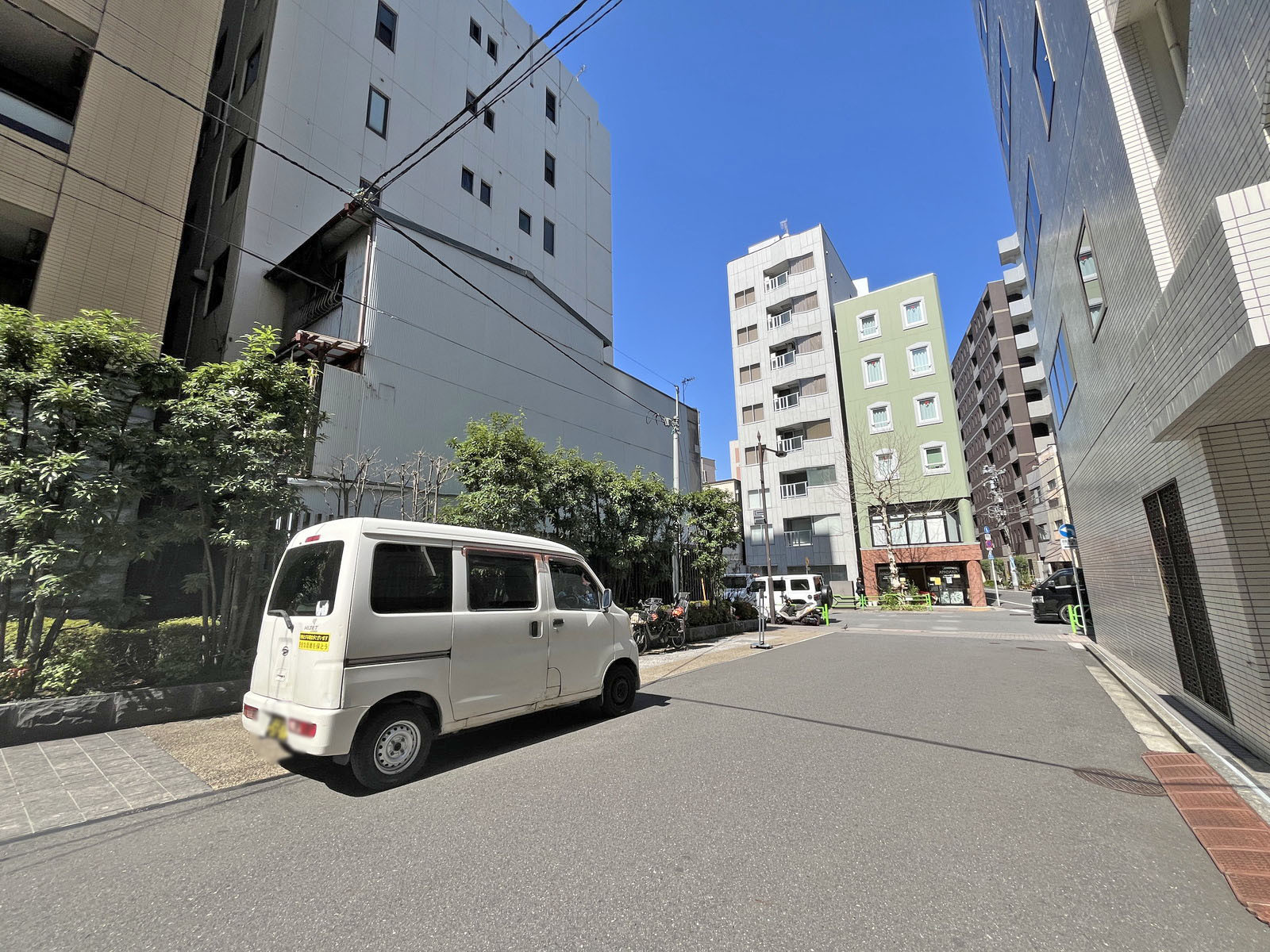 大倉ビル前面通り