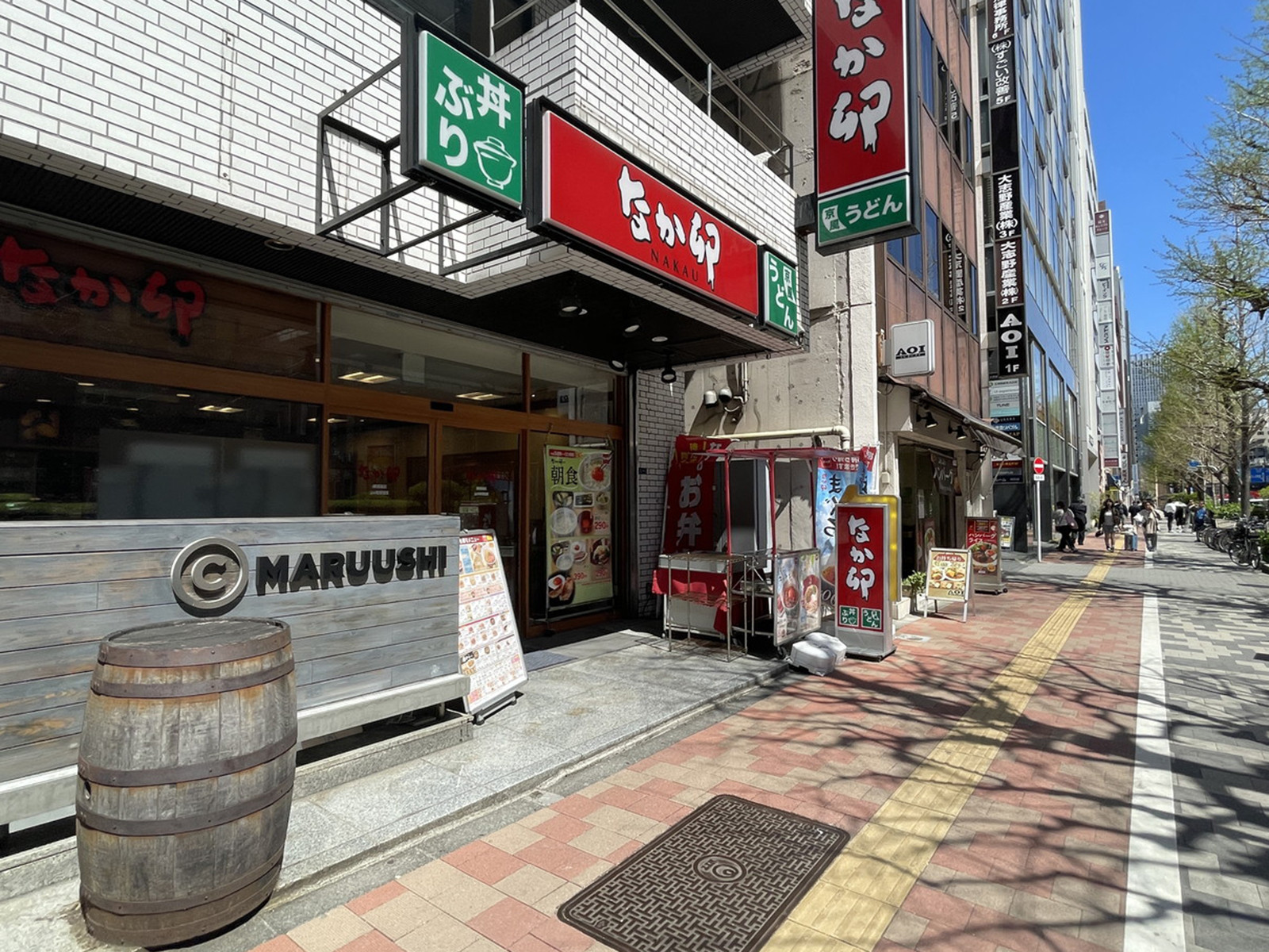 徒歩1分のなか卯 東銀座店