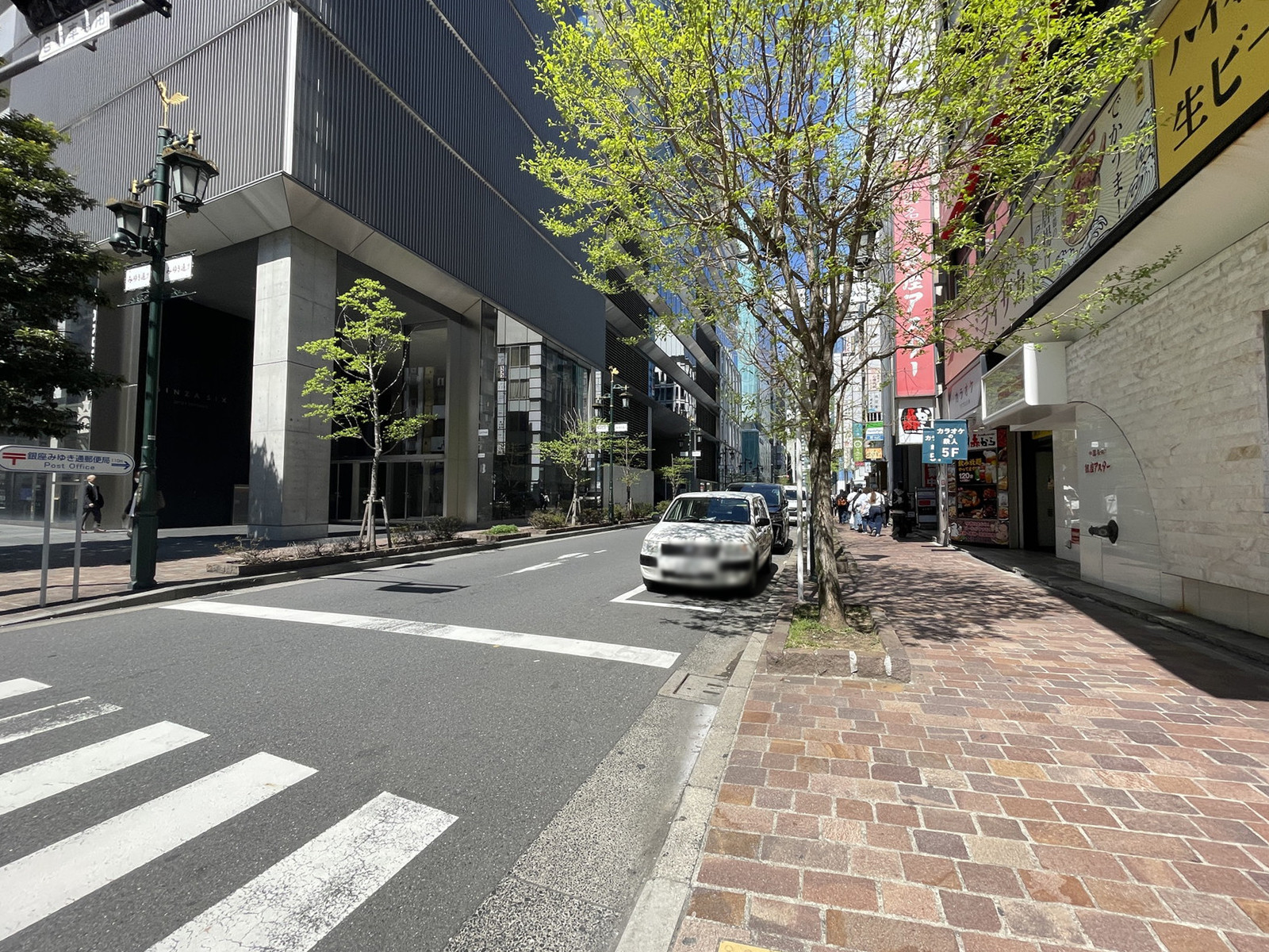 銀座菊正ビル前面の通り