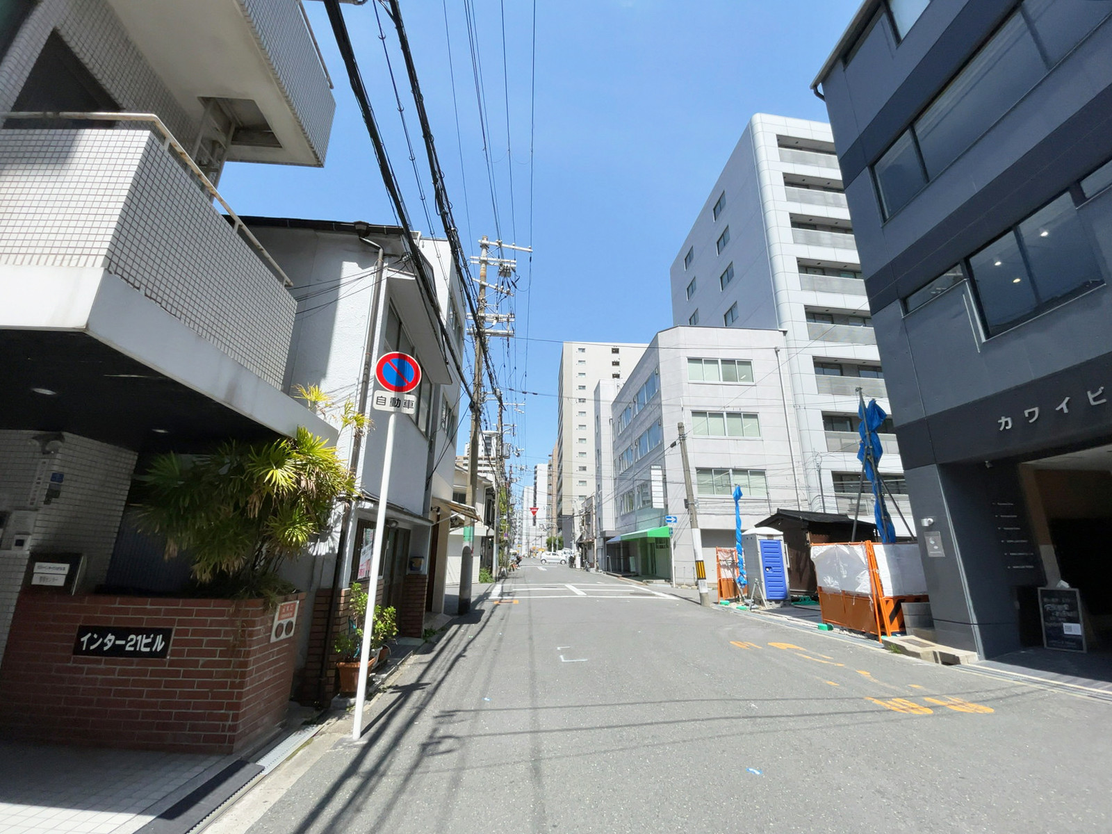 カワイビル前面の通り