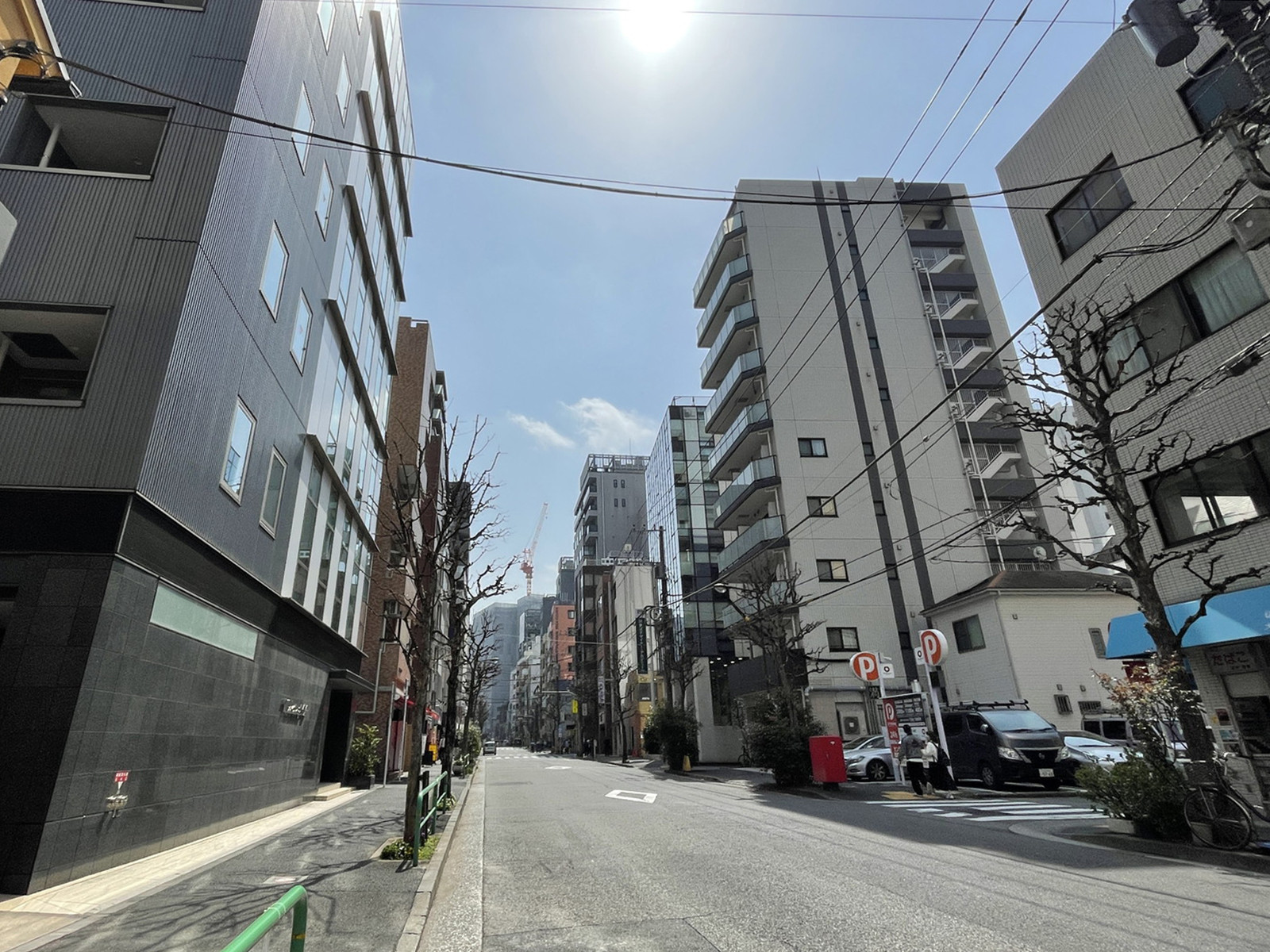 興生堂ビル前面の錦華通り