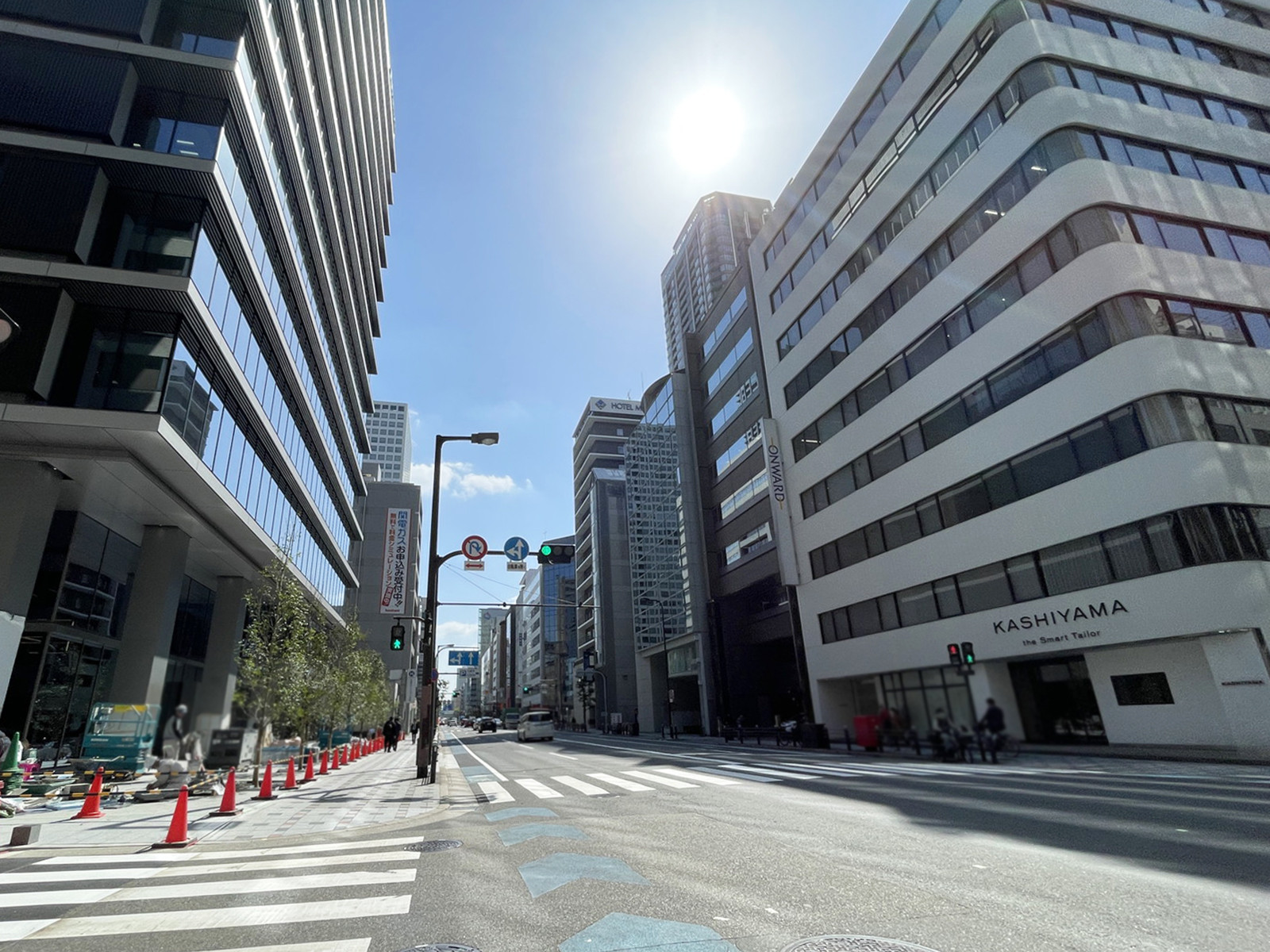 PMO EX本町前面の通り