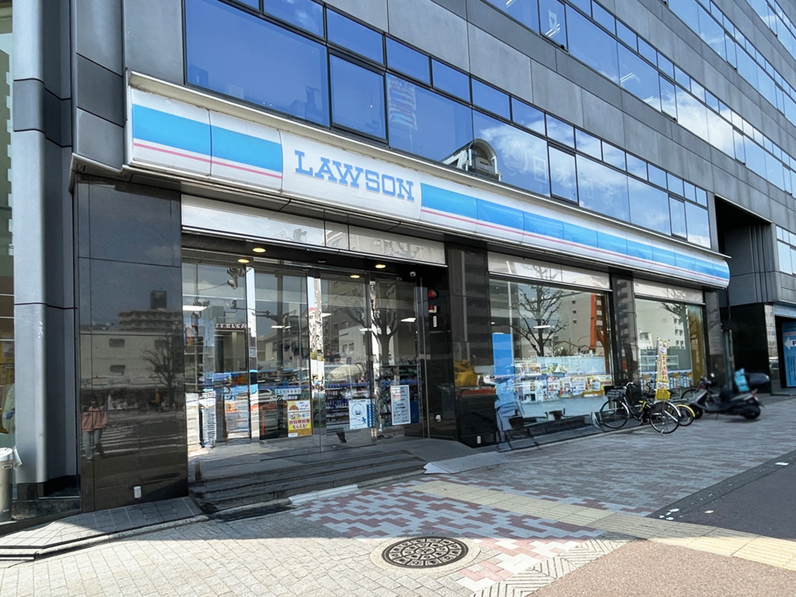 徒歩3分のローソン 堀川高辻店