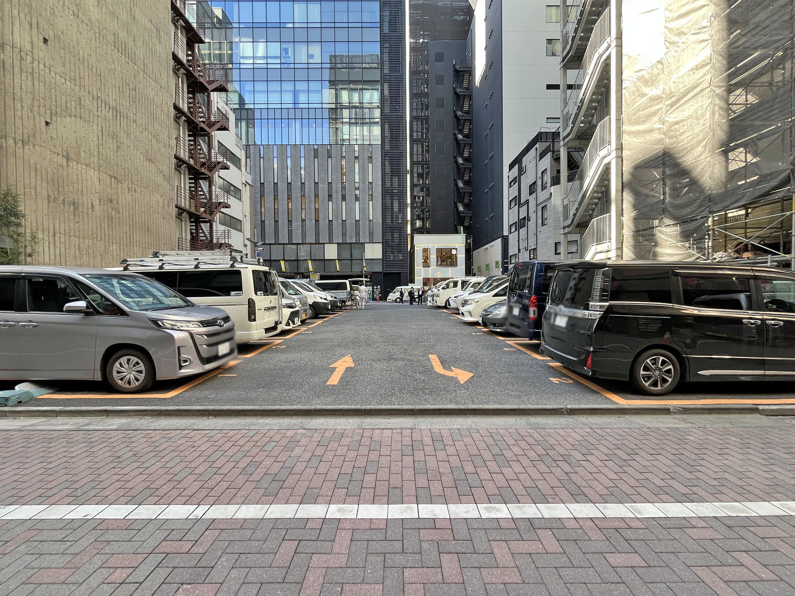 向かいのコインパーキング