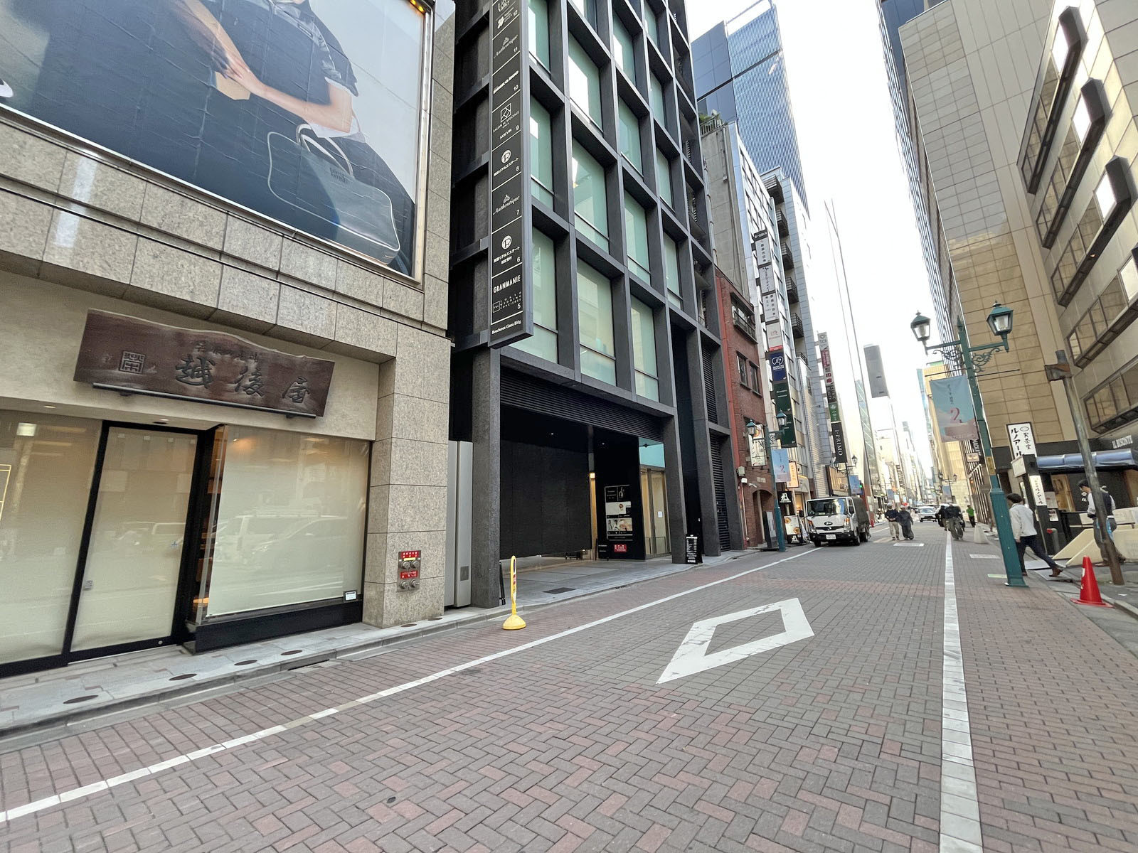 竹中銀座ビルディング前面通り