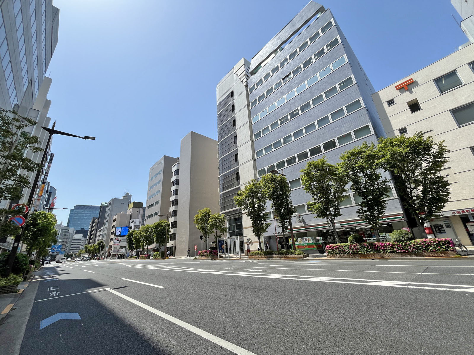 日本橋府川ビル前面通り