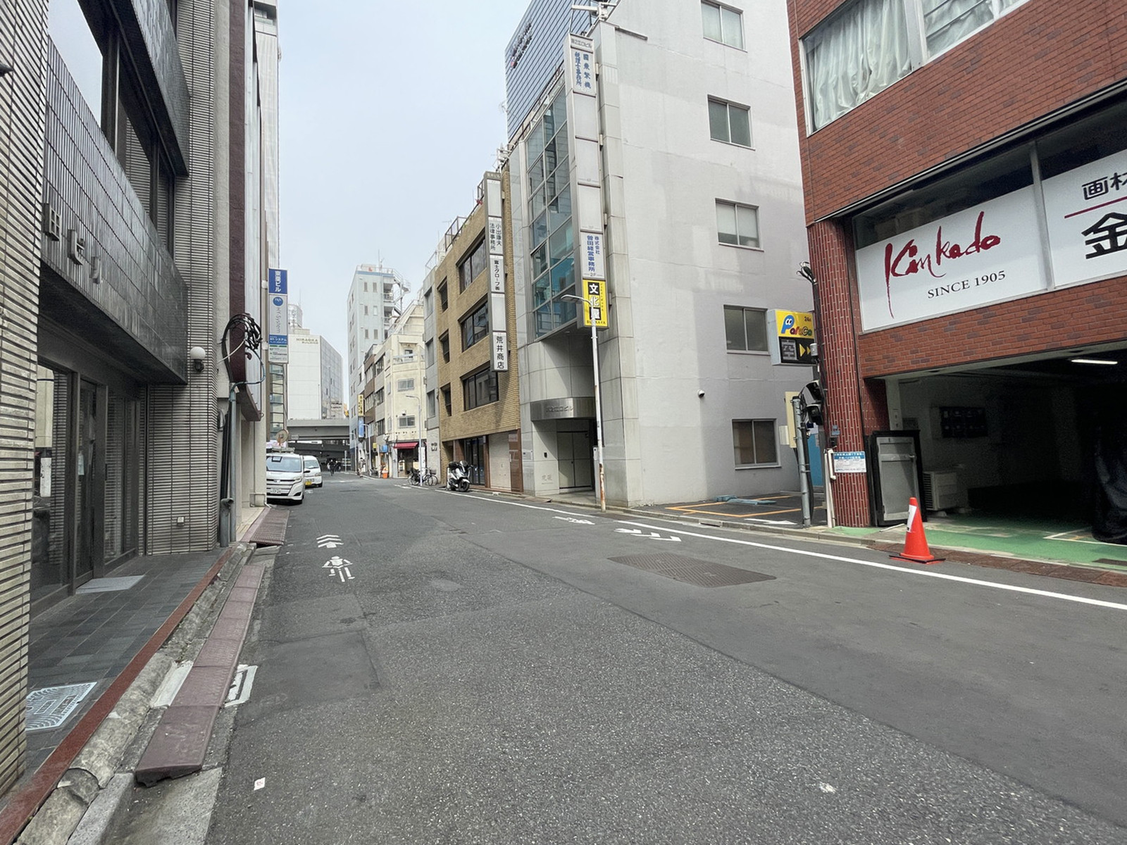 第2江口ビル前面の通り