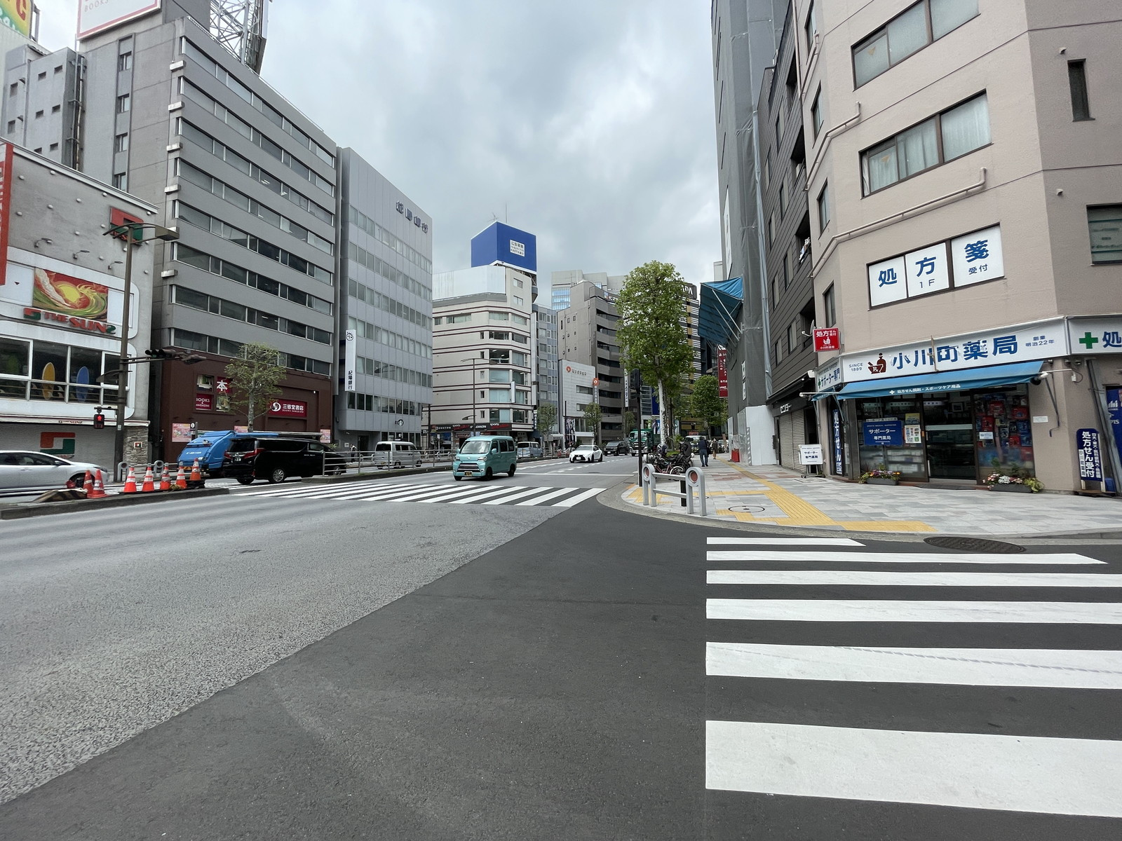 紀陽東京ビル前面の通り