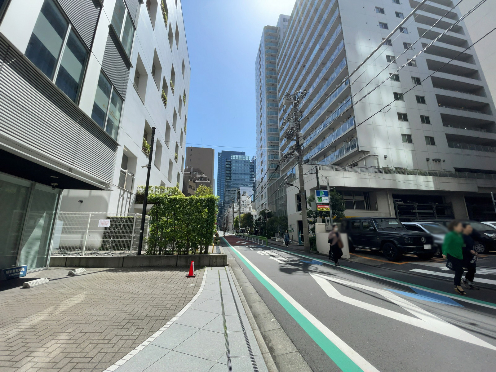VORT浜松町1前面の通り