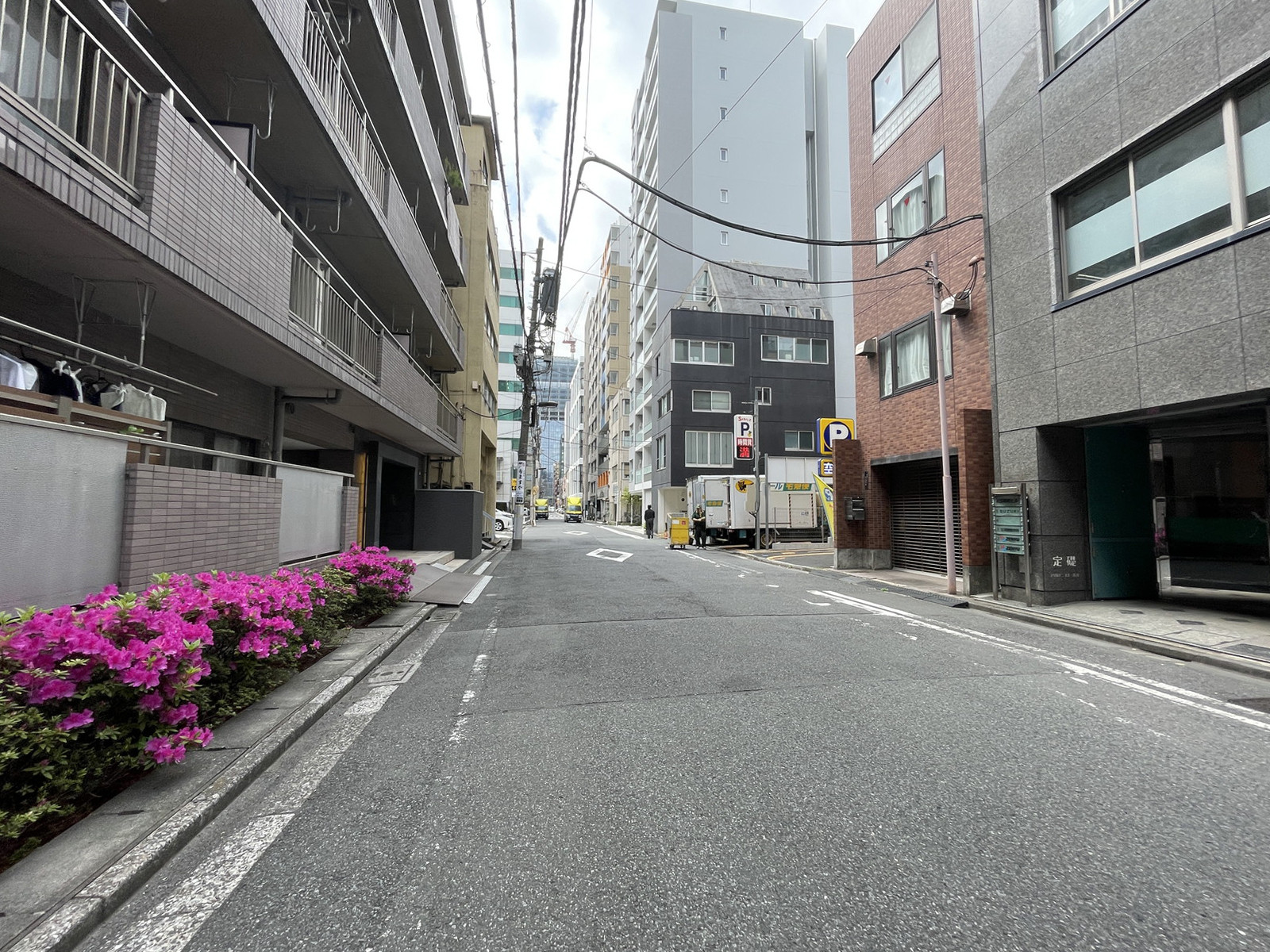 KS司町ビル前面の通り