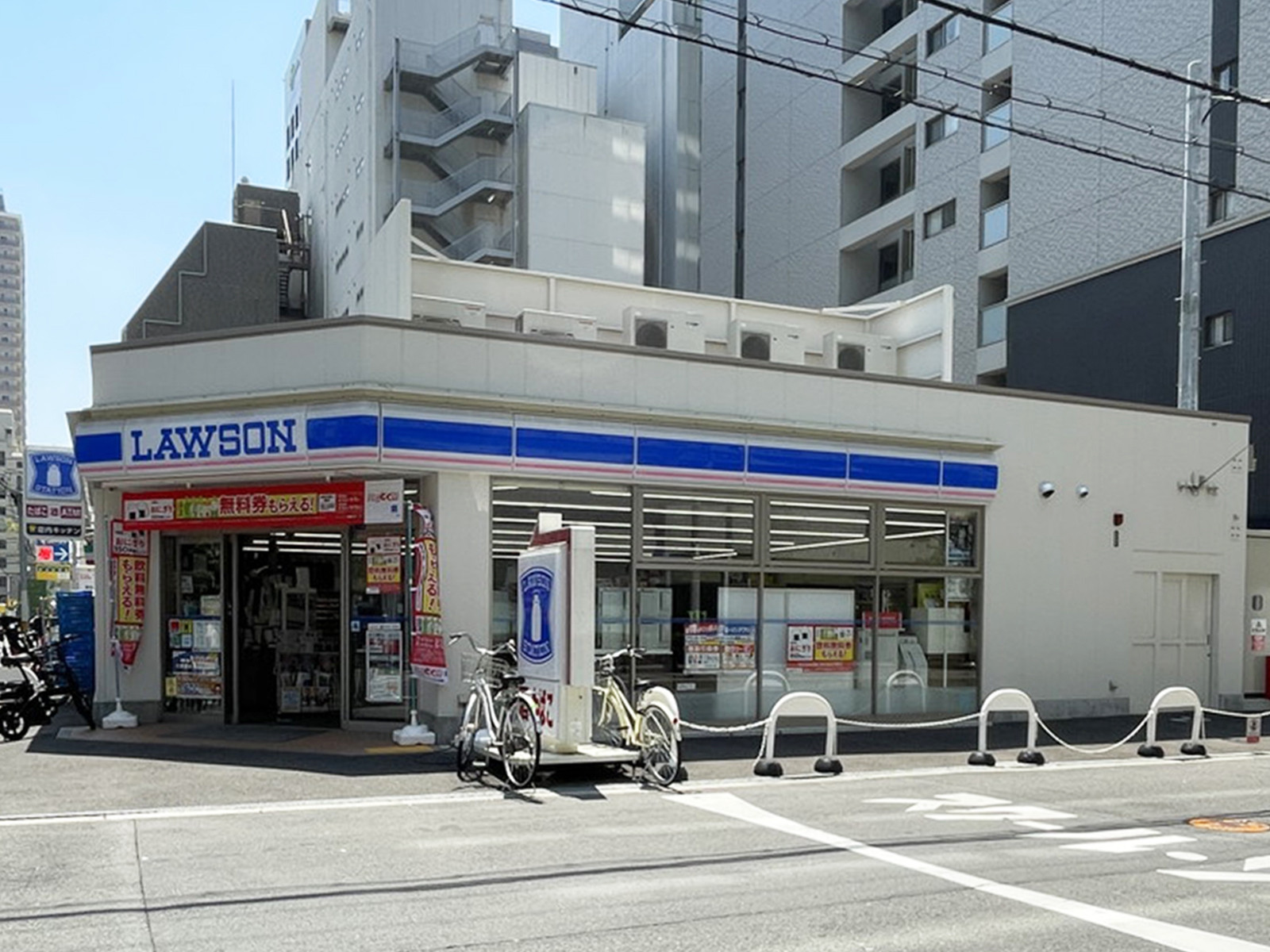 同じ通りにあるローソン 南船場一丁目店