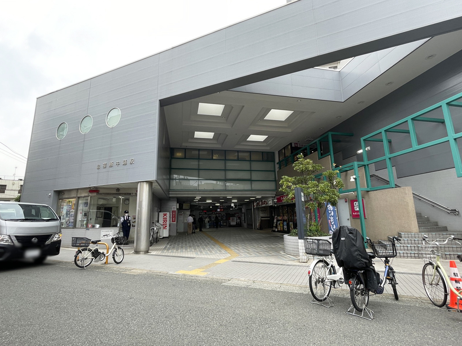最寄りの「荏原中延駅」