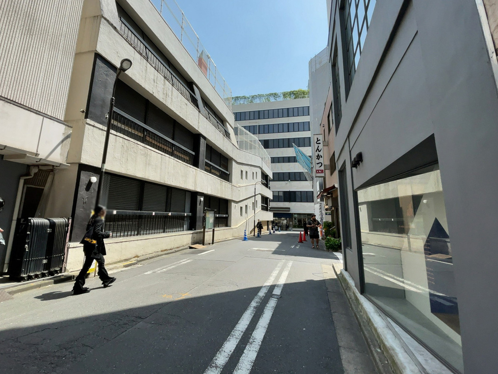 BC新宿PROPERTY前面の通り