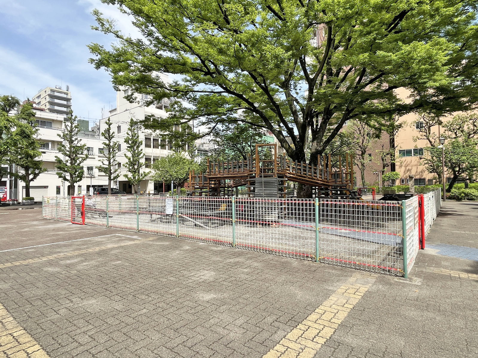 徒歩2分の花川戸公園