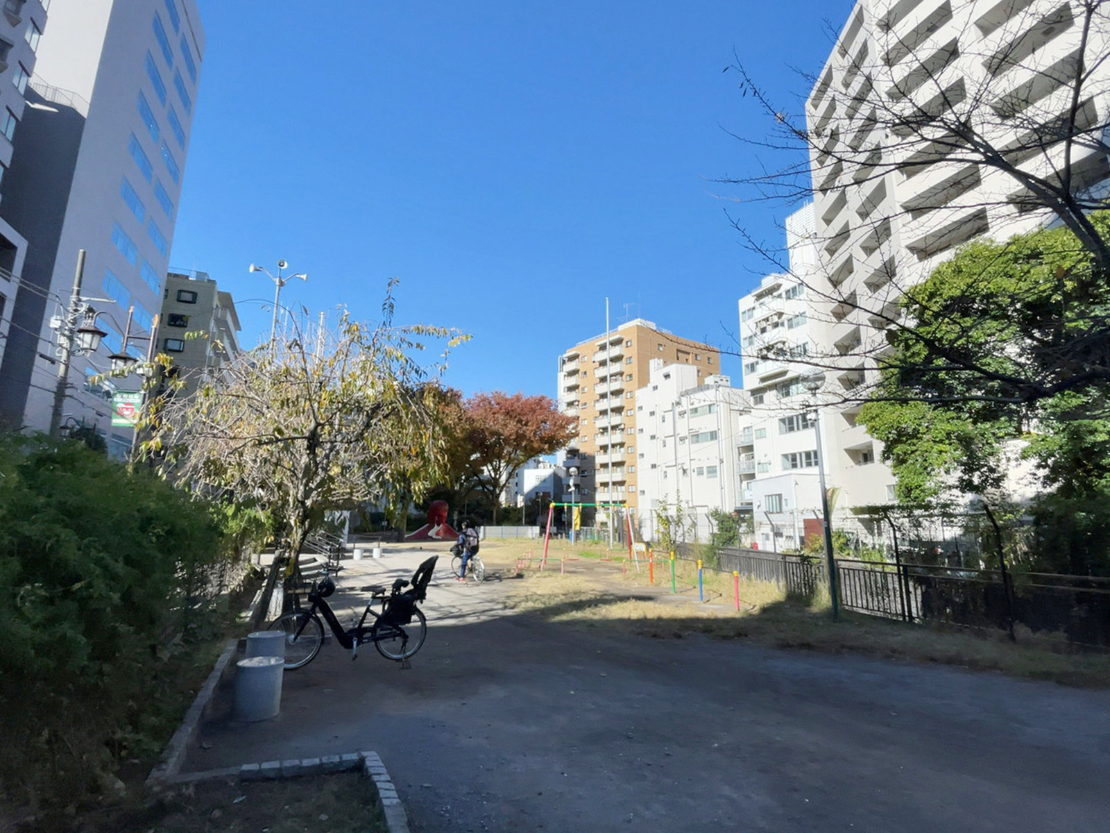 付近の恵比寿東公園