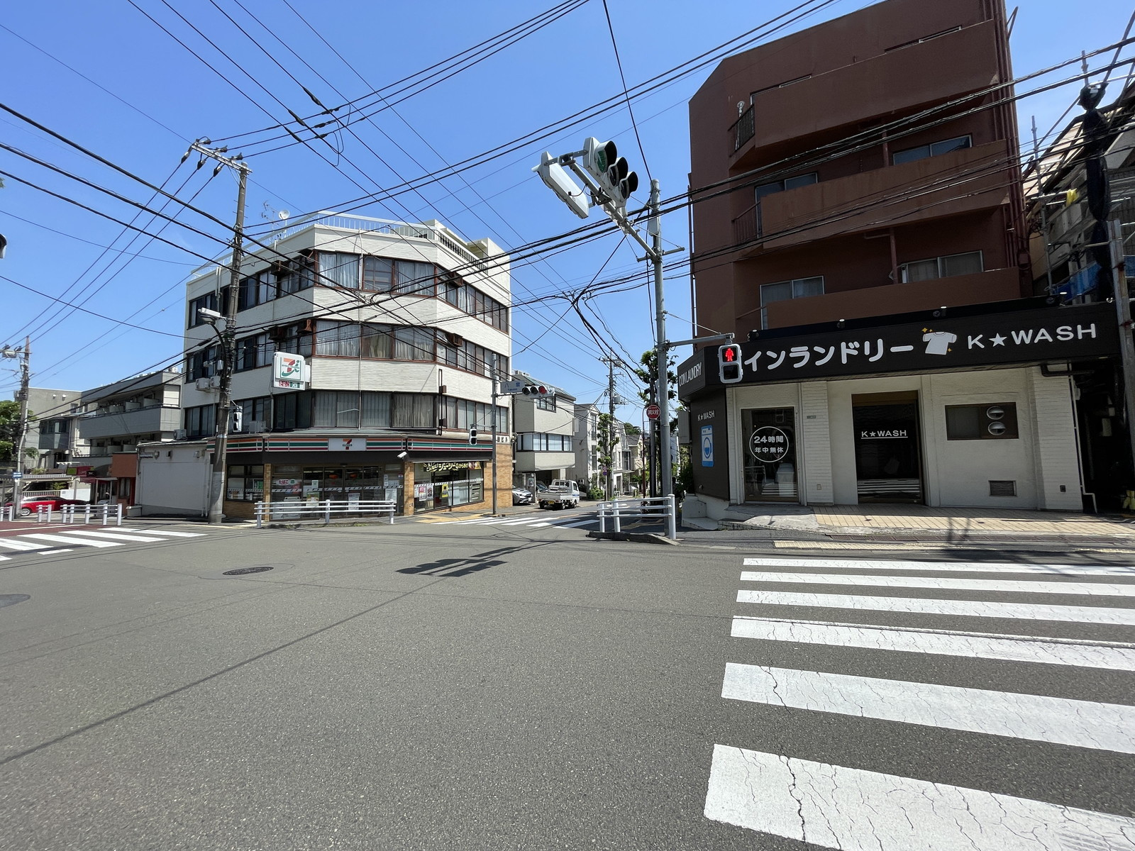 至近の八雲交差点