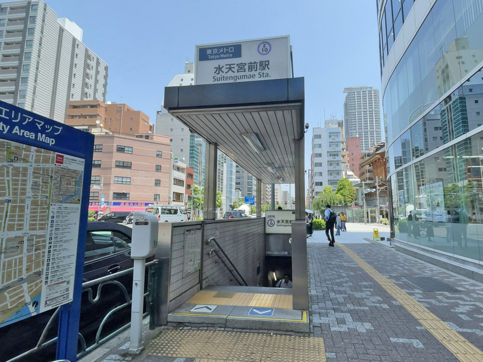 徒歩圏内の「水天宮前駅」