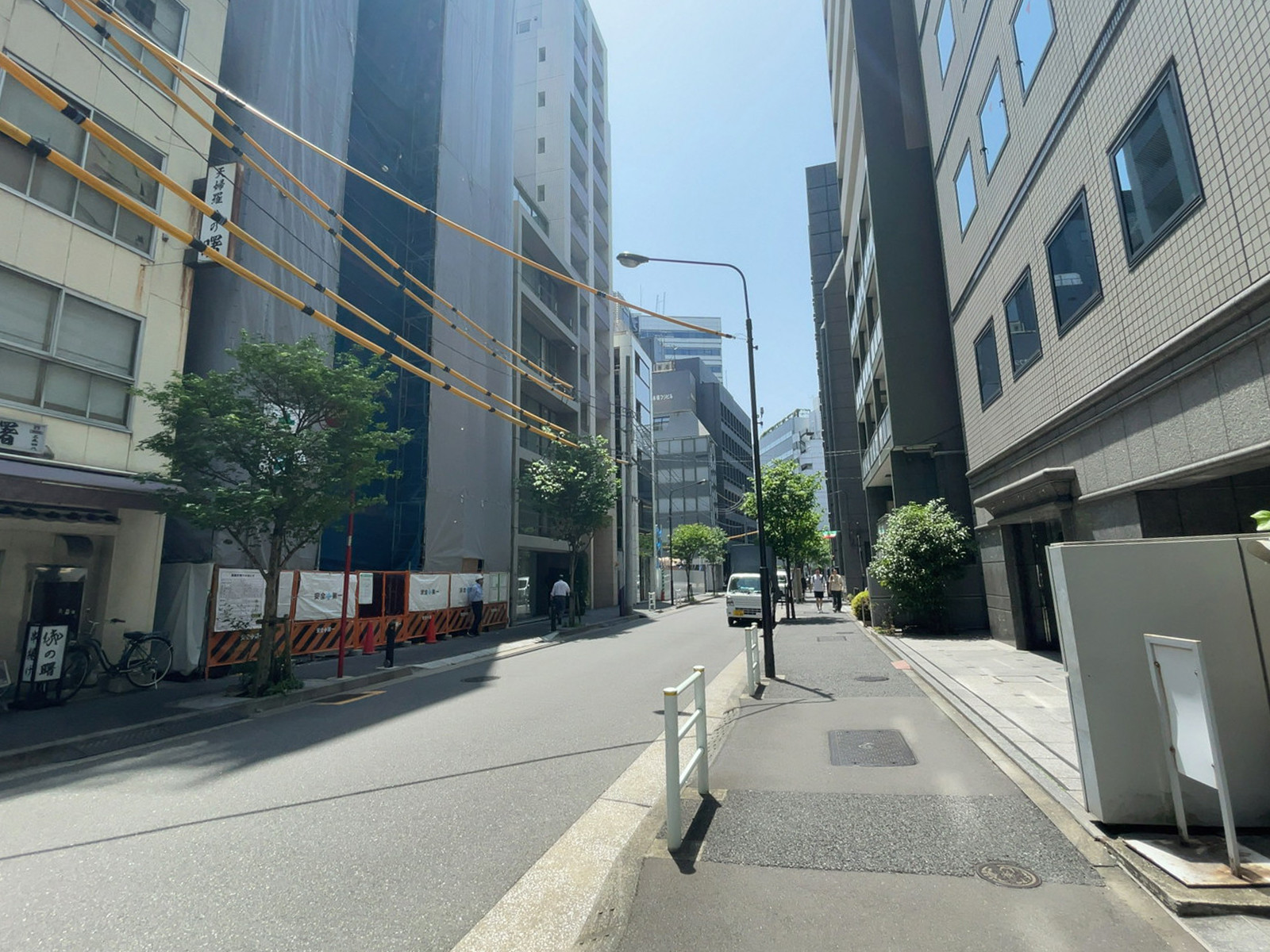 CANAL TOWER前面の通り