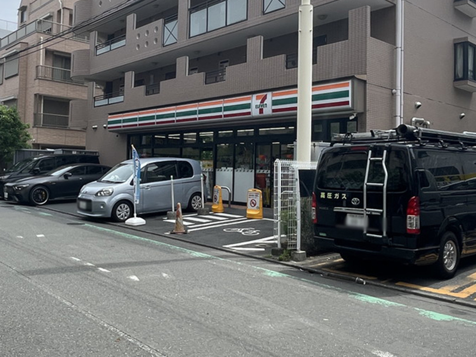 徒歩3分のセブン-イレブン 世田谷玉川2丁目店