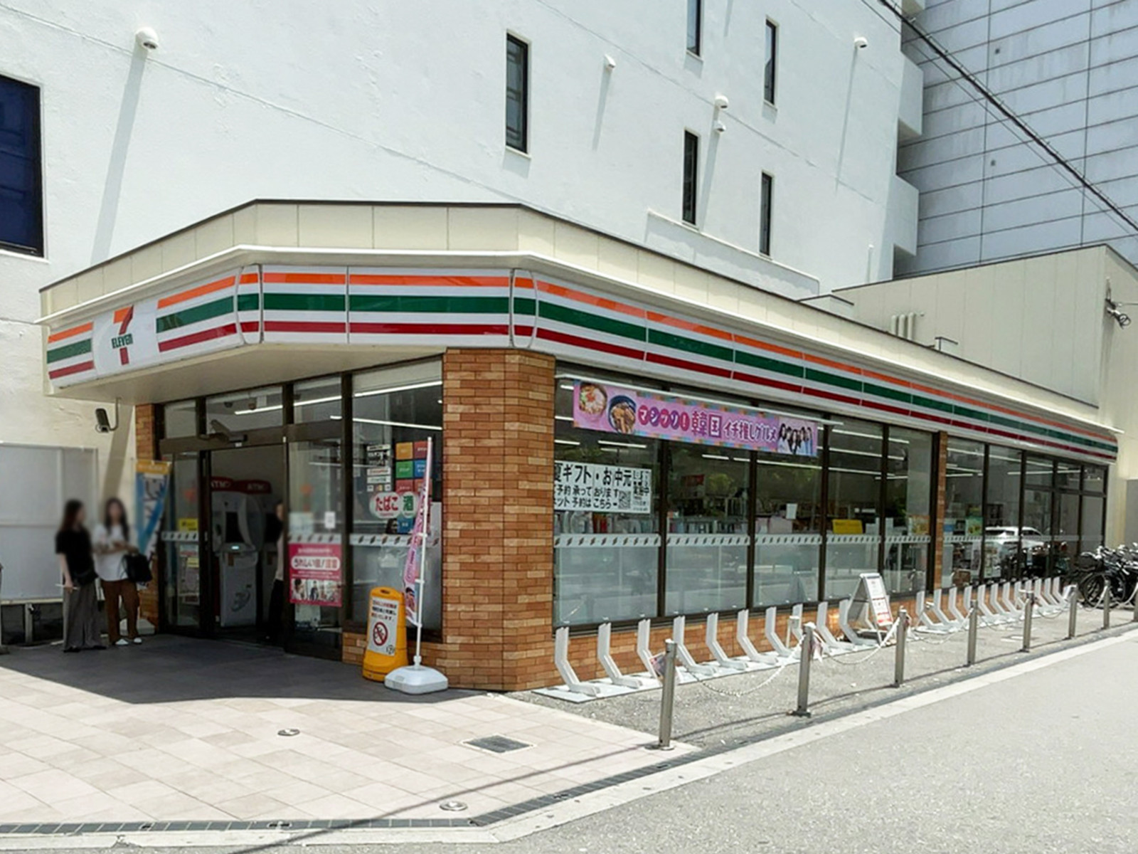 至近のセブン-イレブン 大阪南船場4丁目店