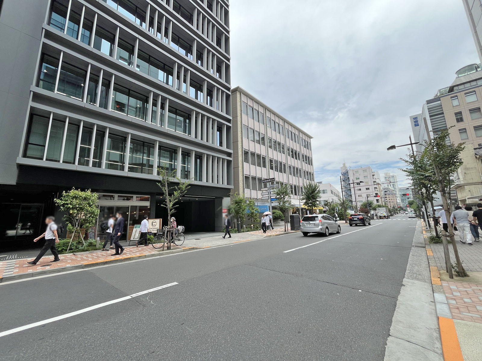 PMO市ヶ谷前面の日本テレビ通り